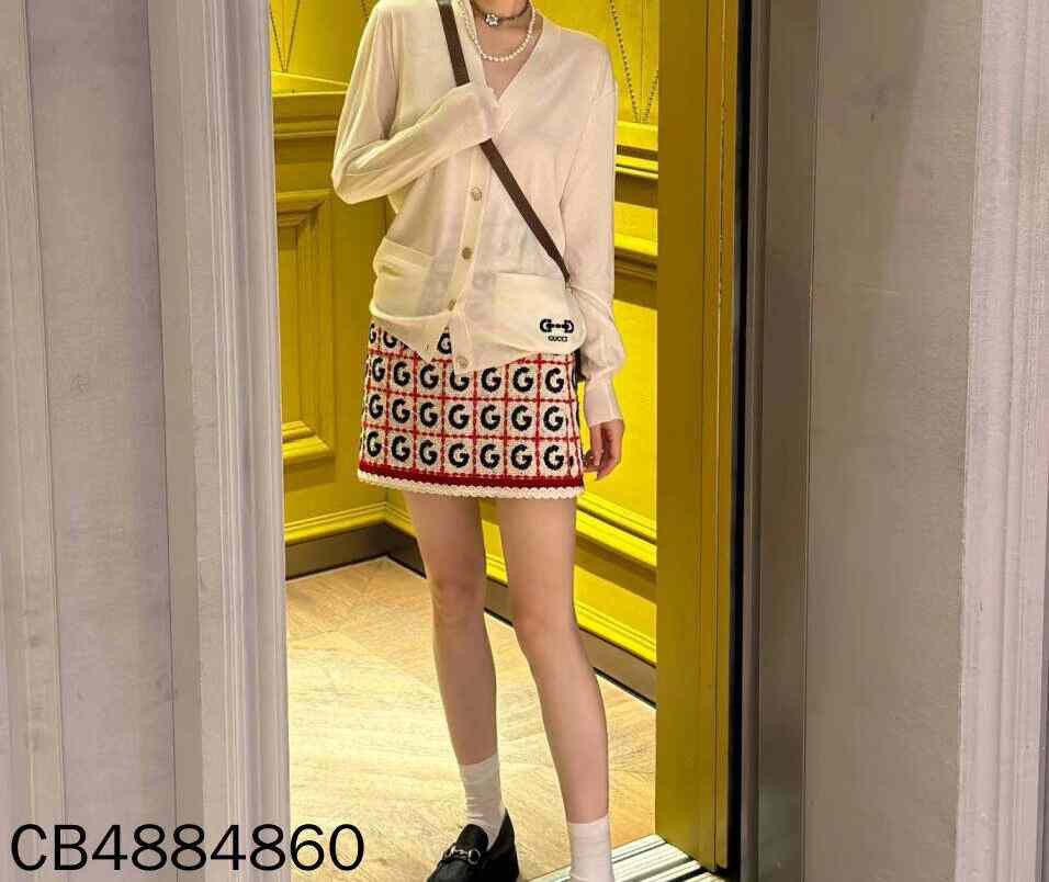 Gucci Gucci Wool Beige Sweater S Women Size S / US 4 / IT 40 - 6 Thumbnail