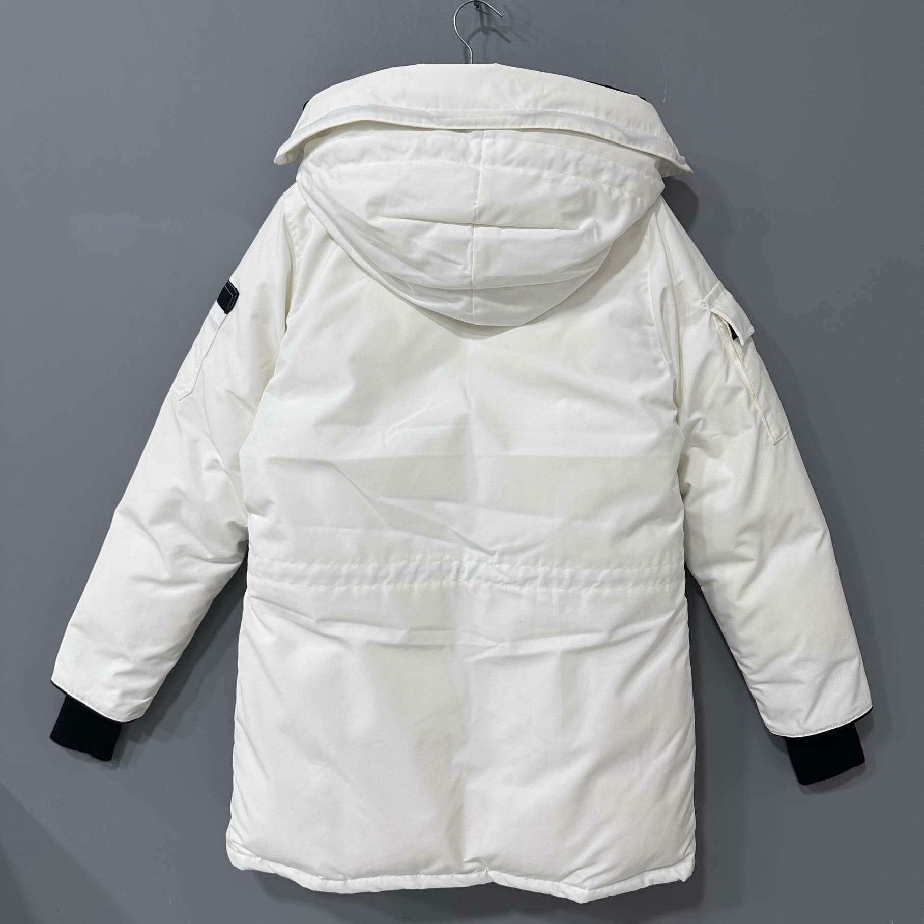 Canada Goose Canada Goose White Heavy Coat M Men Size US M / EU 48-50 / 2 - 3 Thumbnail