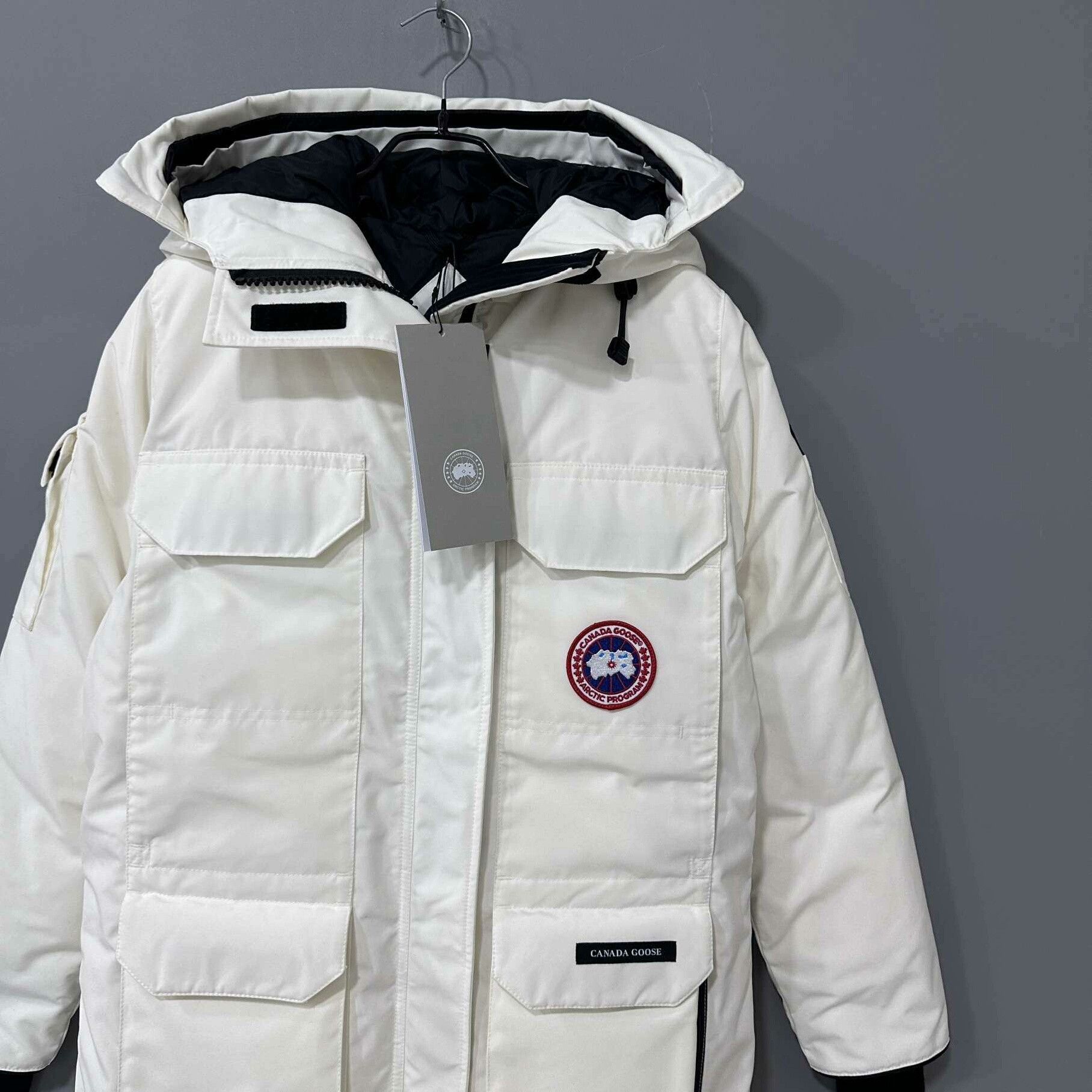 Canada Goose Canada Goose White Heavy Coat M Men Size US M / EU 48-50 / 2 - 2 Thumbnail