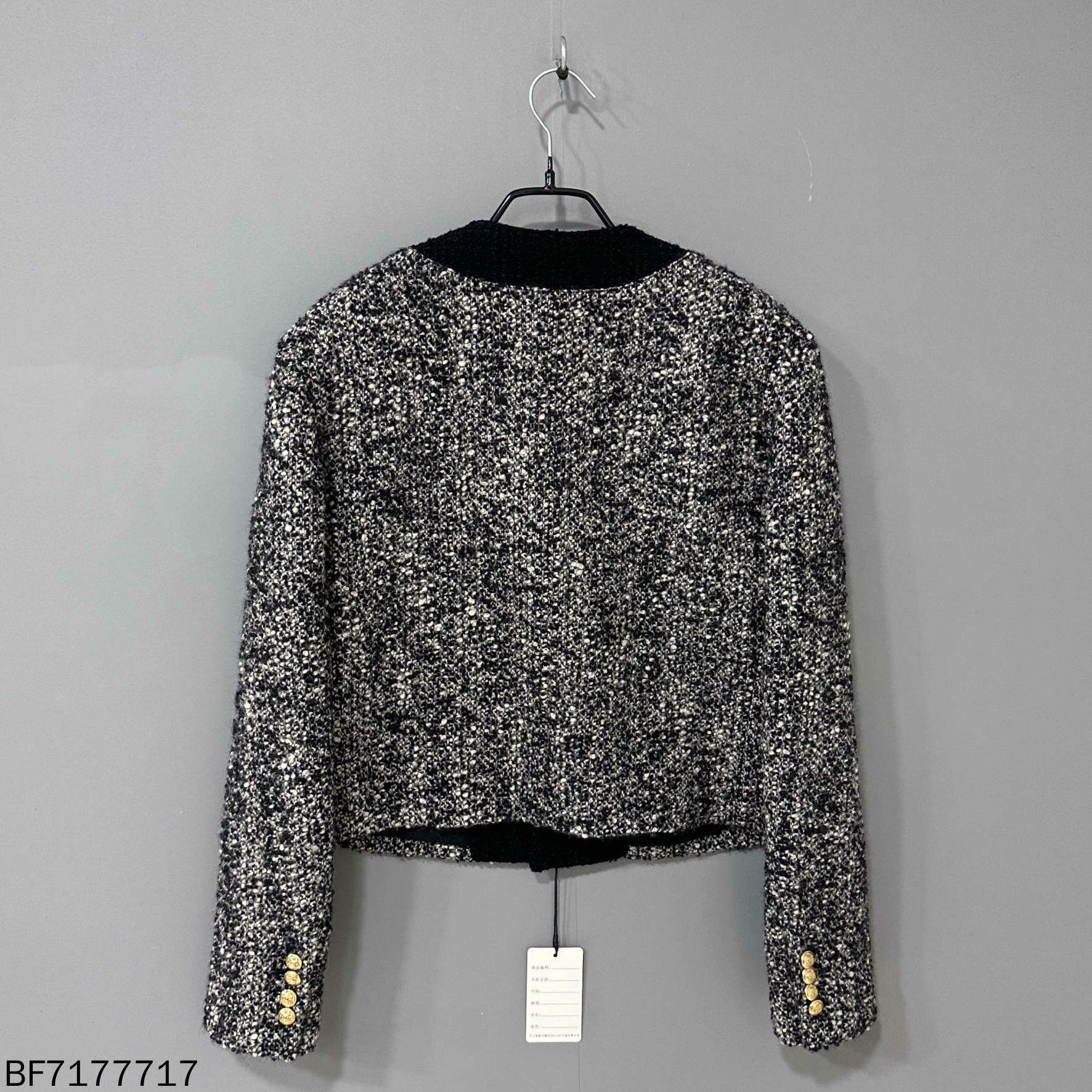Celine Celine Gold Coat it_36 Women Size XS / US 0-2 / IT 36-38 - 3 Thumbnail