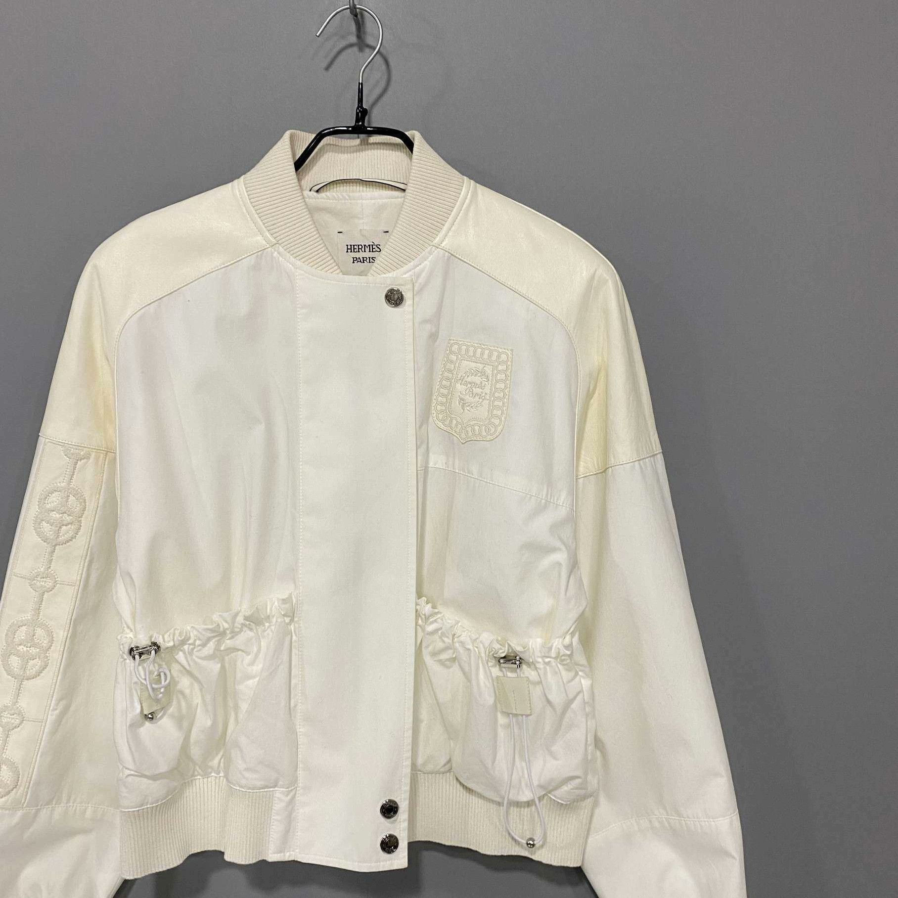 Hermes Hermes Embroidered White Jacket M Women Size M / US 6-8 / IT 42-44 - 2 Thumbnail