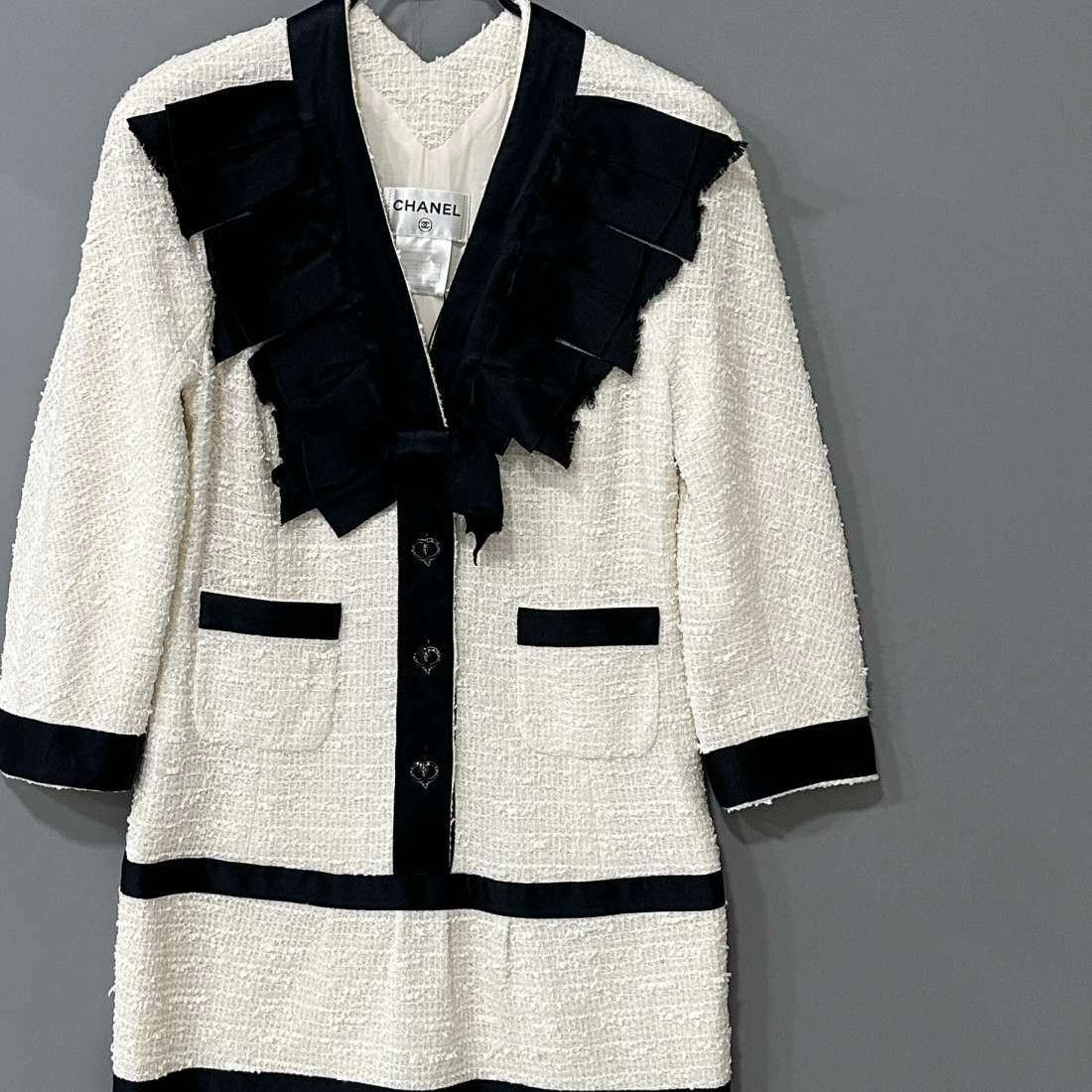 Chanel Chanel Dress M Women Size M / US 6-8 / IT 42-44 - 2 Thumbnail