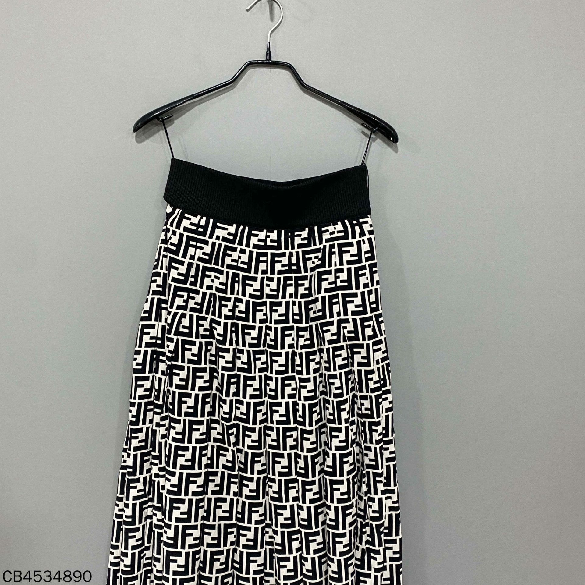Fendi Fendi Silk Skirt XS Women Size 24" / US 00 / IT 34 - 3 Thumbnail