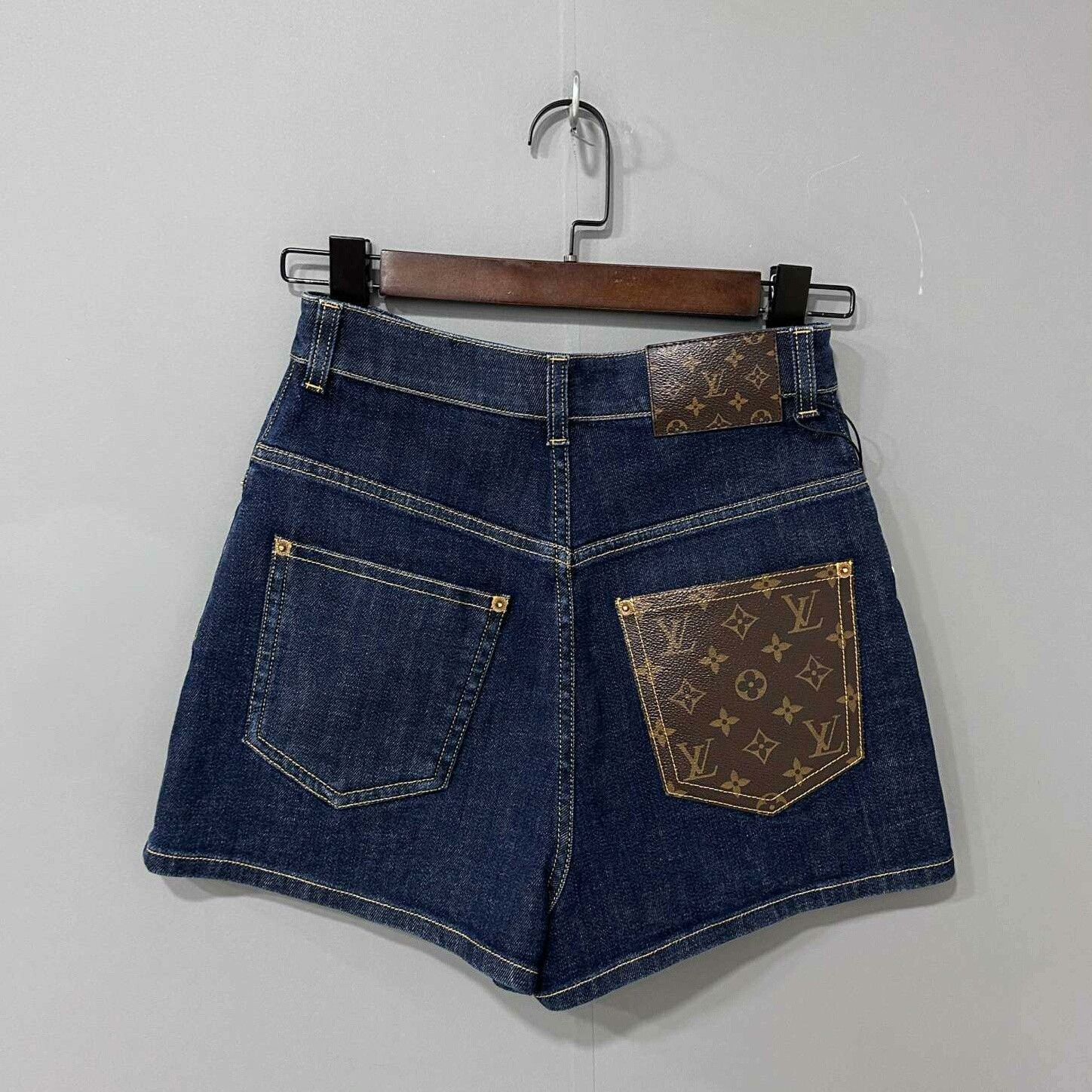 Louis Vuitton Louis Vuitton Denim Jeans 36 Women Size 36" / US 14 / IT 50 - 3 Thumbnail
