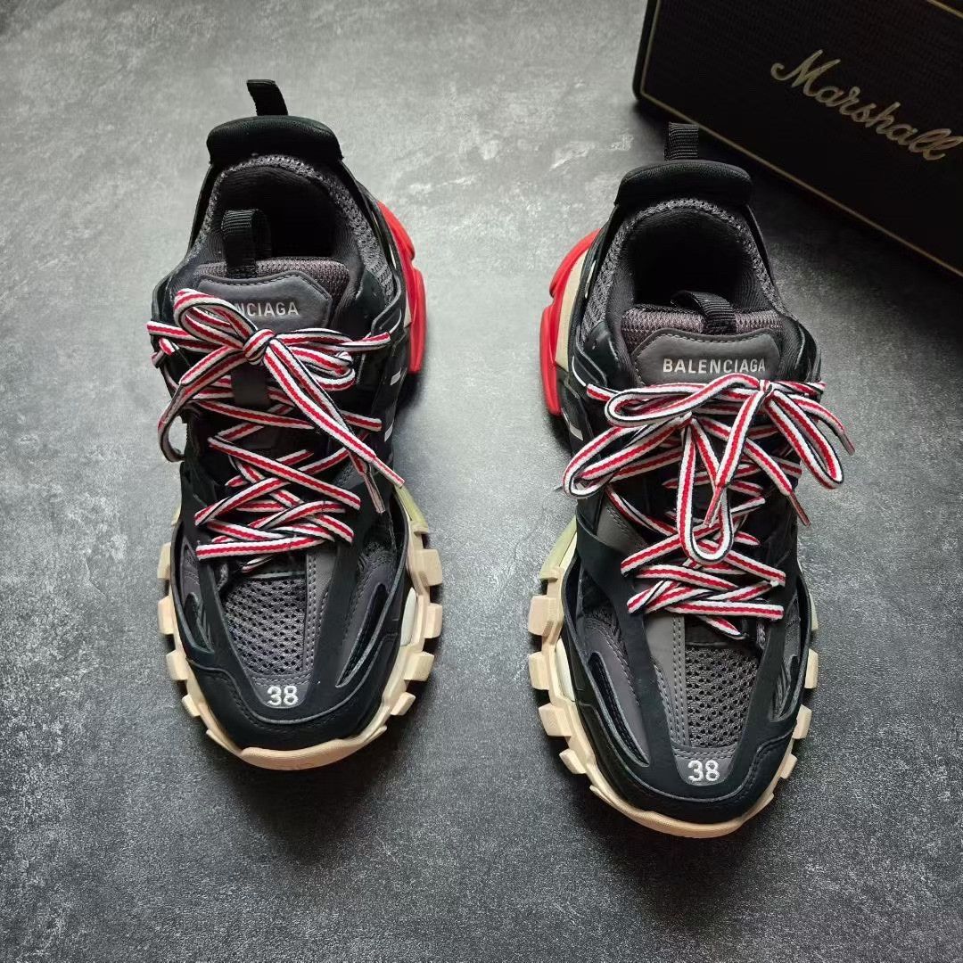 Balenciaga Balenciaga Black Lowtop Sneakers 38 Women Size US 7.5 / IT 37.5 - 3 Thumbnail