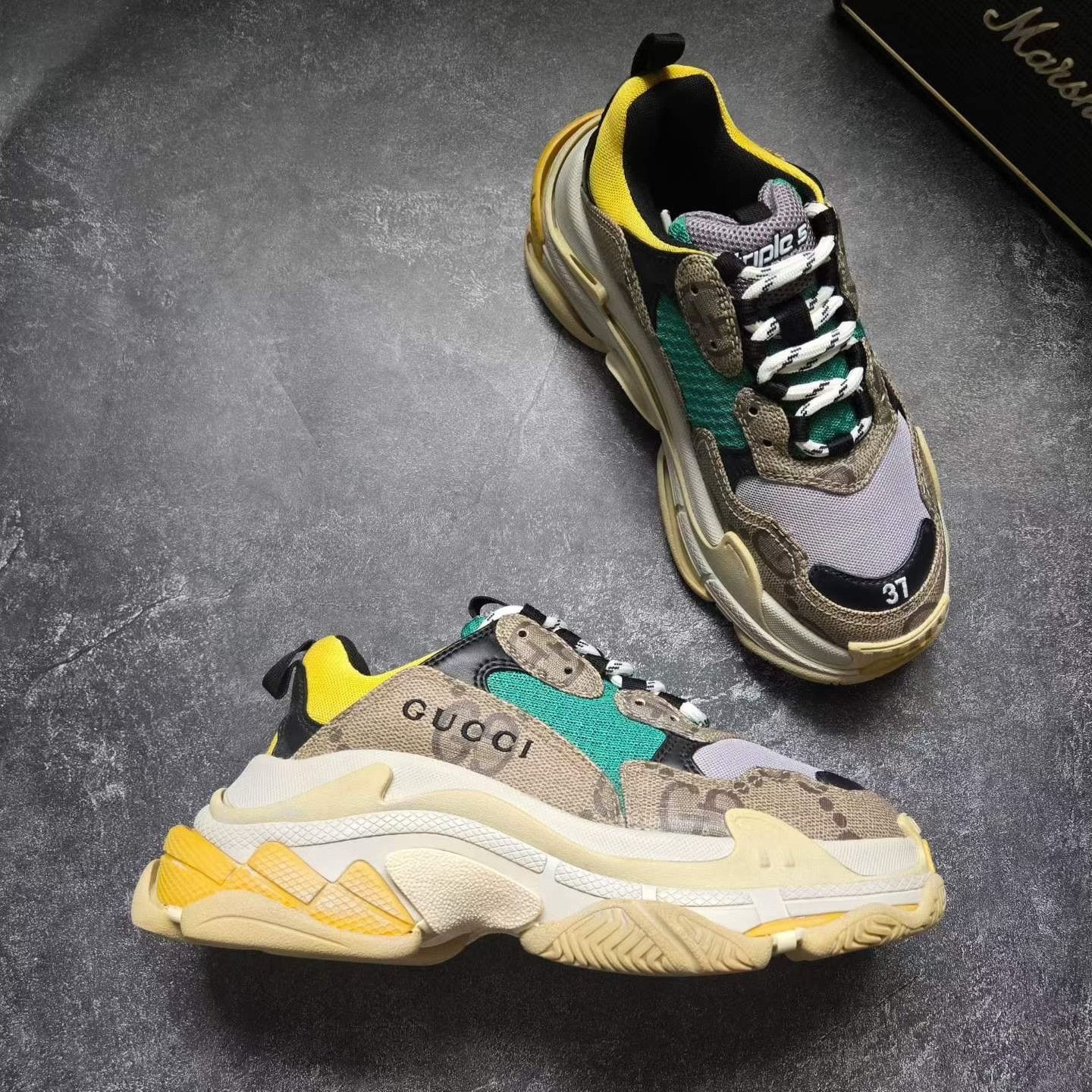 Balenciaga Balenciaga Gold Lowtop Sneakers S Women Size US 6 / IT 36 - 6 Thumbnail