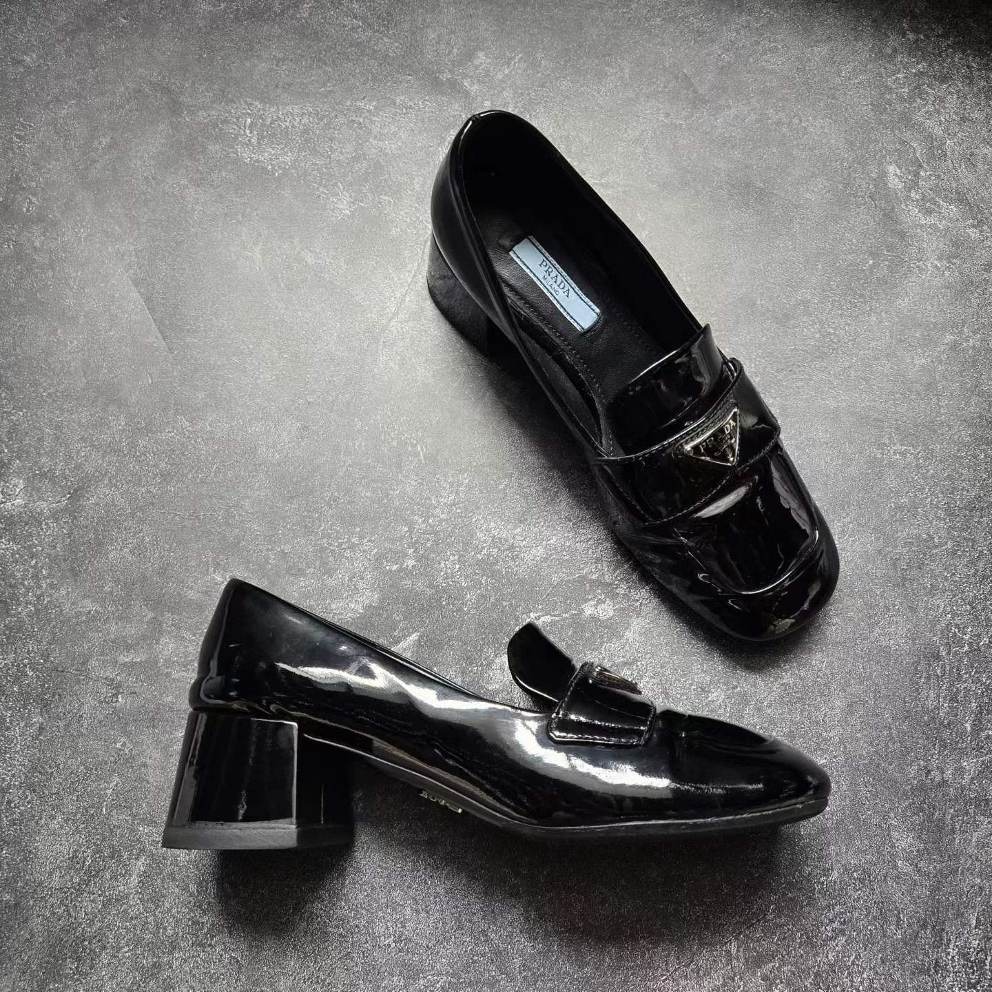 Balenciaga Balenciaga Patent Black Lowtop Sneakers 35 Women Size US 5 / IT 35 - 6 Thumbnail