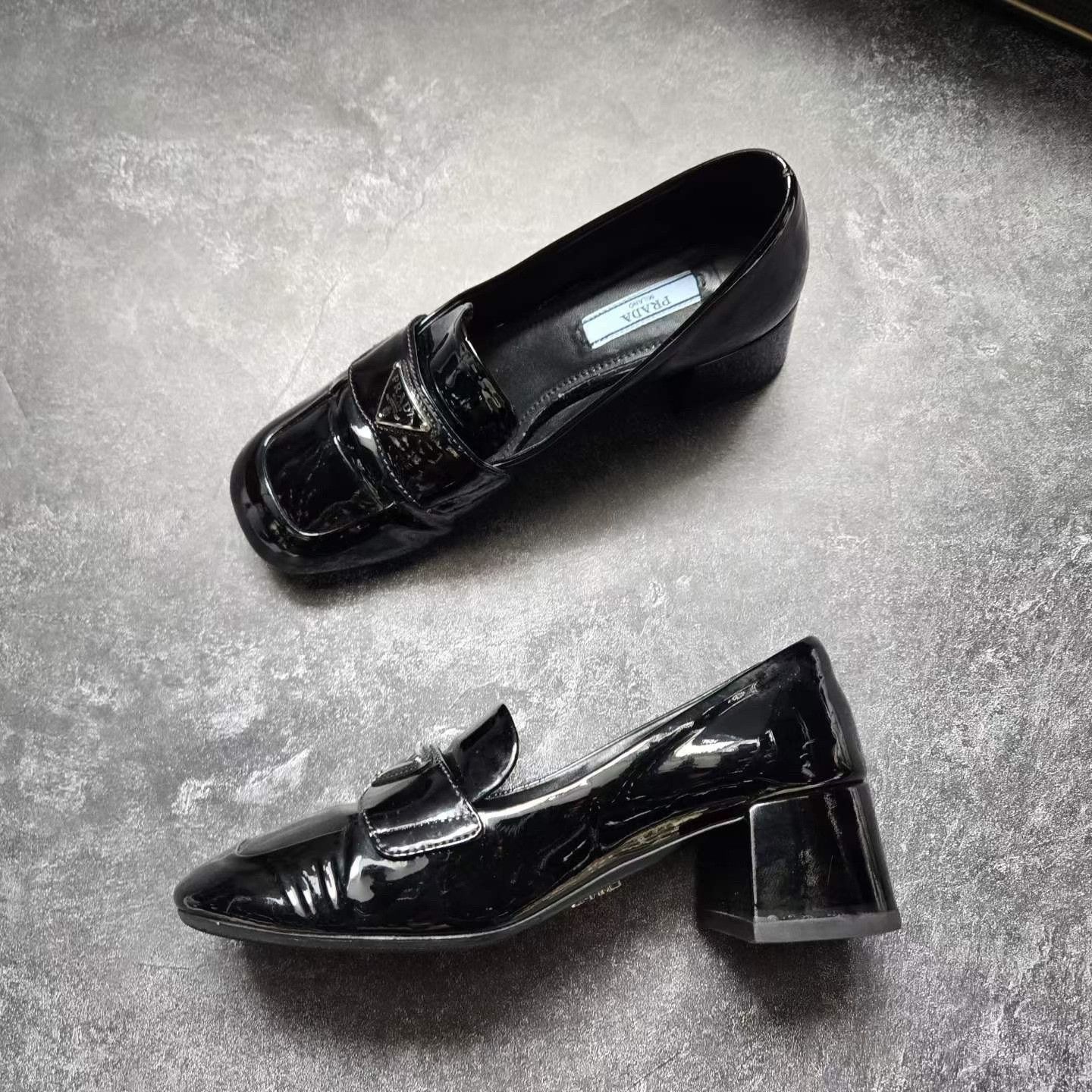 Balenciaga Balenciaga Patent Black Lowtop Sneakers 35 Women Size US 5 / IT 35 - 4 Thumbnail