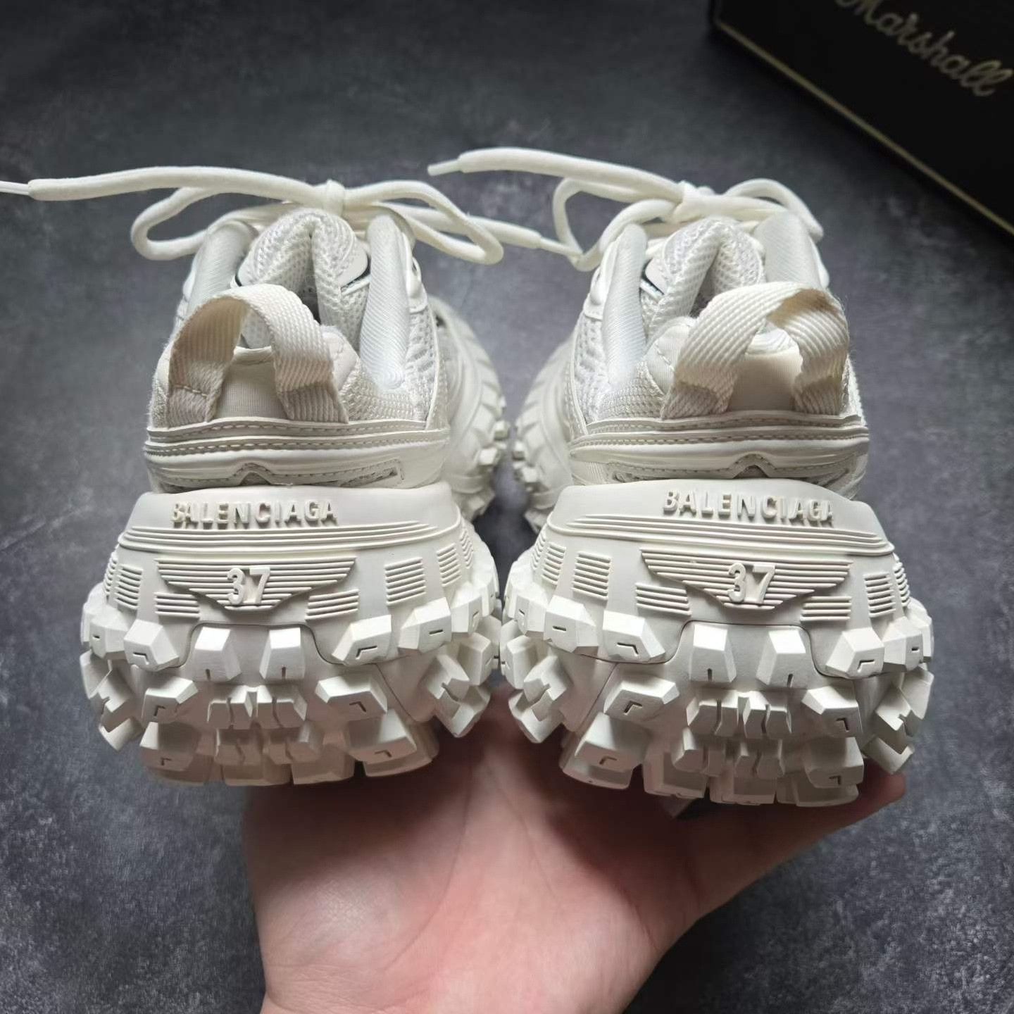 Balenciaga Balenciaga Black Lowtop Sneakers 37 Women Size US 6.5 / IT 36.5 - 3 Thumbnail