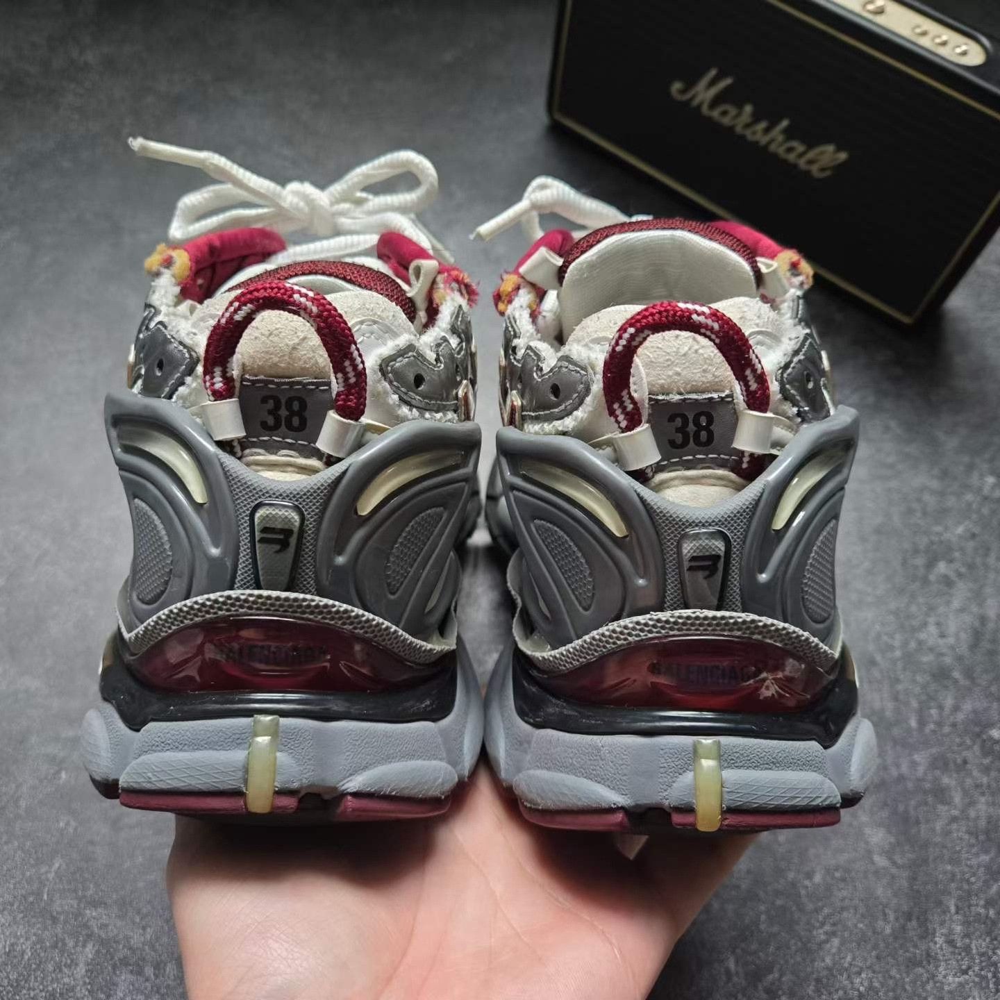 Balenciaga Balenciaga Running Red Lowtop Sneakers 38 Women Size US 7.5 / IT 37.5 - 3 Thumbnail