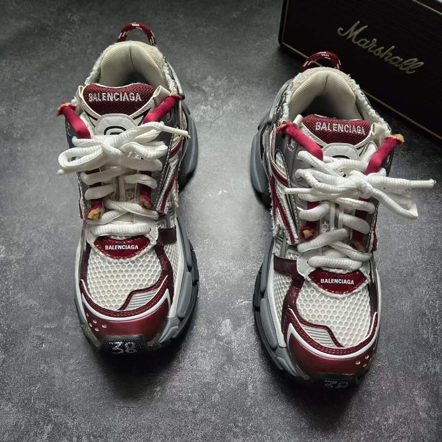 Balenciaga Balenciaga Running Red Lowtop Sneakers 38 Women Size US 7.5 / IT 37.5 - 2 Thumbnail
