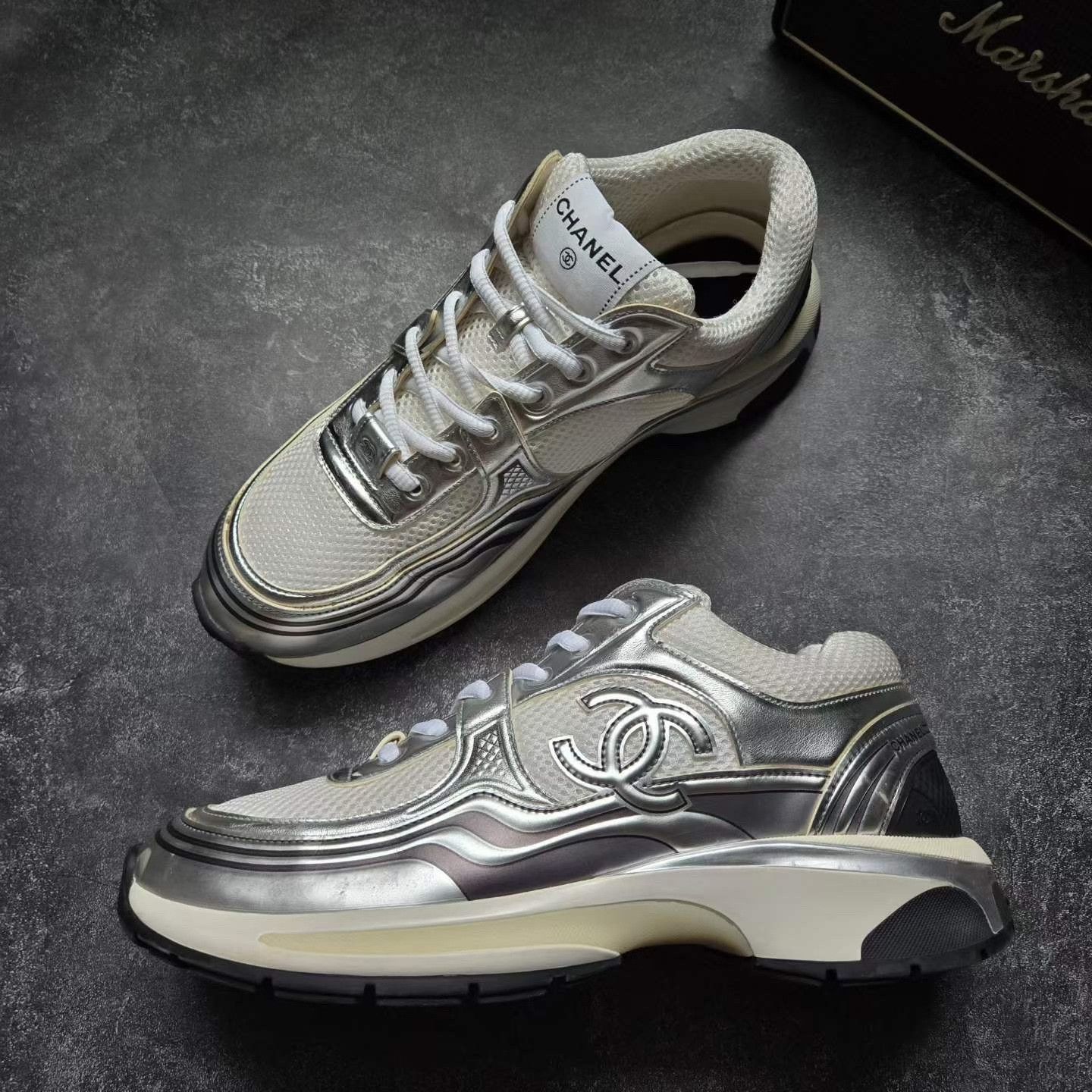Balenciaga Balenciaga Silver Lowtop Sneakers 42 Men Size US 9 / EU 42 - 4 Thumbnail