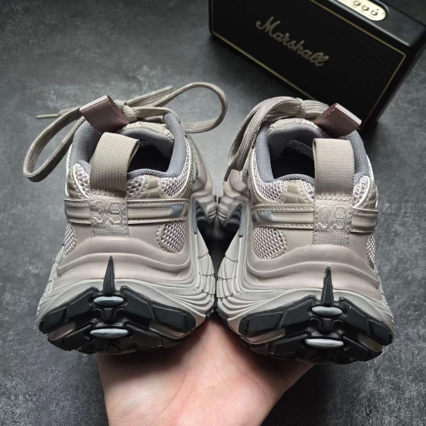 Balenciaga Balenciaga Gray Lowtop Sneakers XL Men Size US 10 / EU 43 - 3 Thumbnail