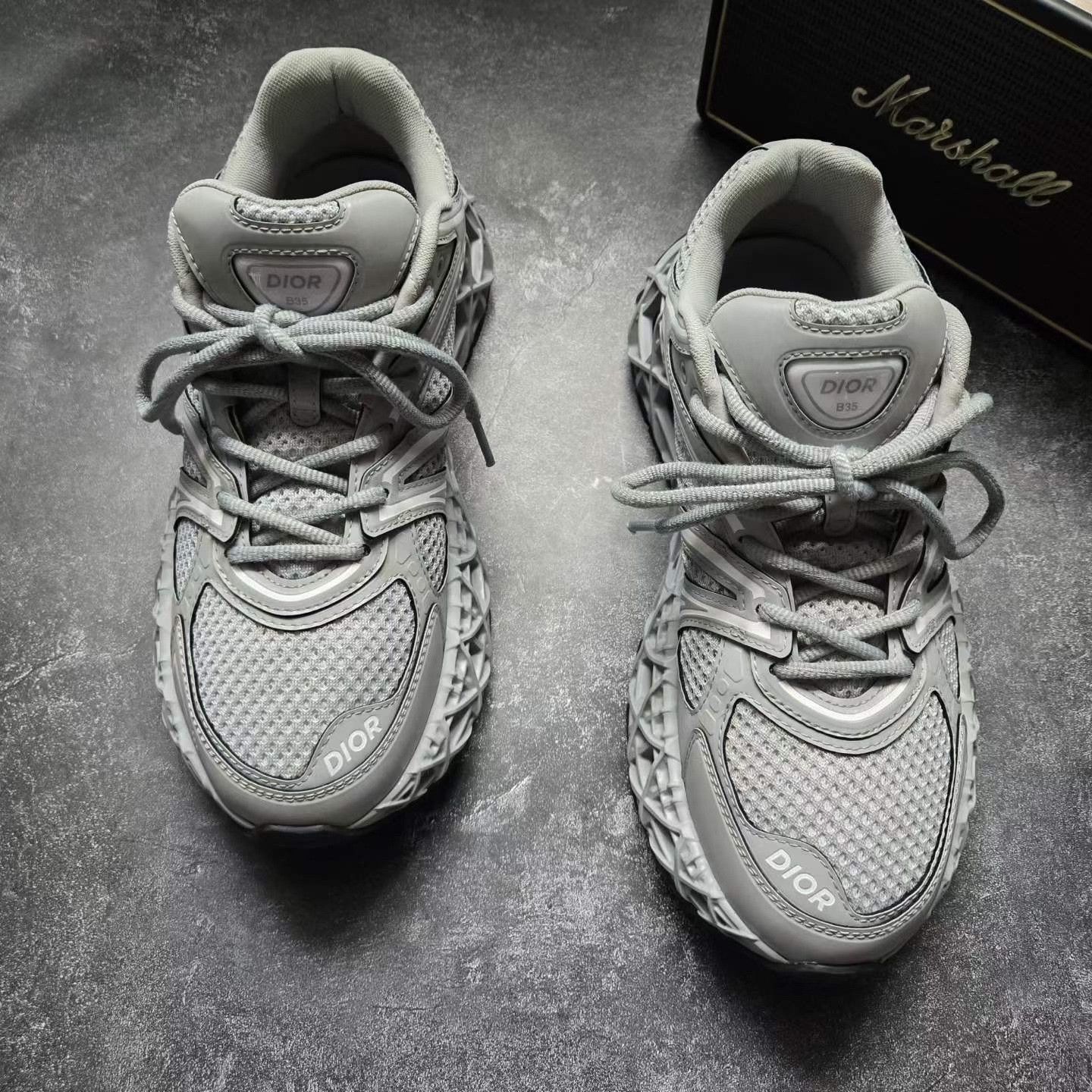 Balenciaga Balenciaga Gray Lowtop Sneakers 35 Men Size US 5 / EU 37 - 2 Thumbnail