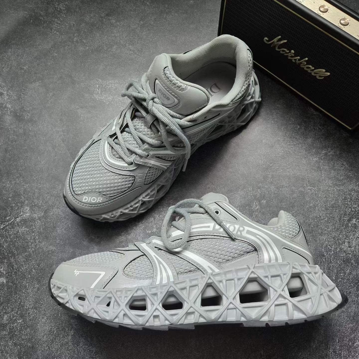 Balenciaga Balenciaga Gray Lowtop Sneakers 35 Men Size US 5 / EU 37 - 5 Thumbnail
