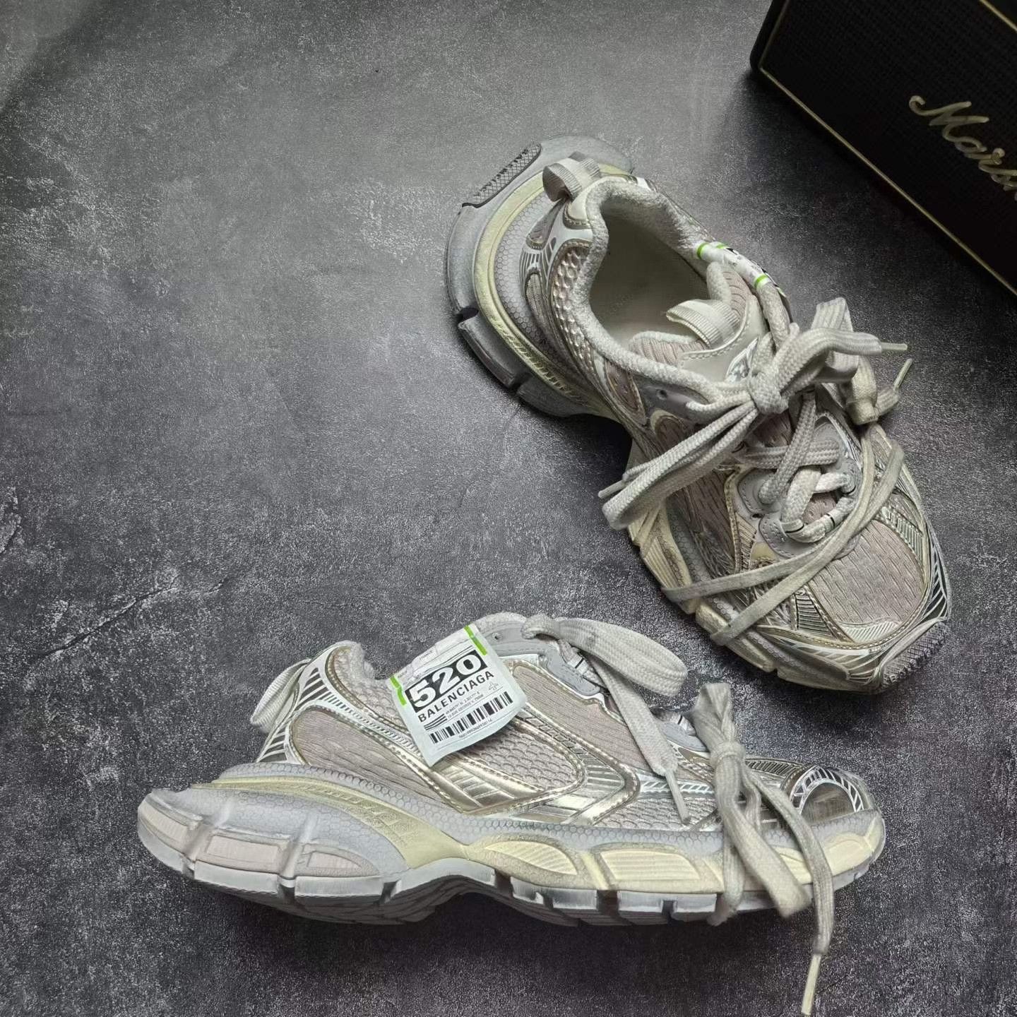 Balenciaga Balenciaga Limited Gold Lowtop Sneakers XXXL Women Size US 8 / IT 38 - 6 Thumbnail