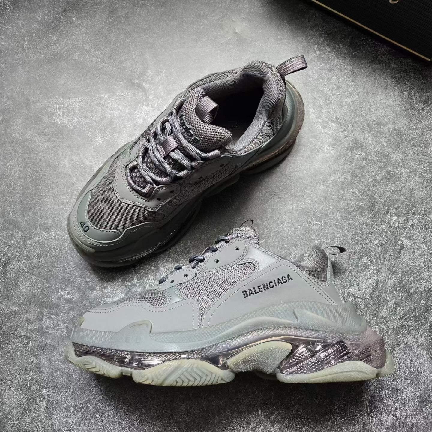 Balenciaga Balenciaga Gray Lowtop Sneakers S Men Size US 10 / EU 43 - 4 Thumbnail