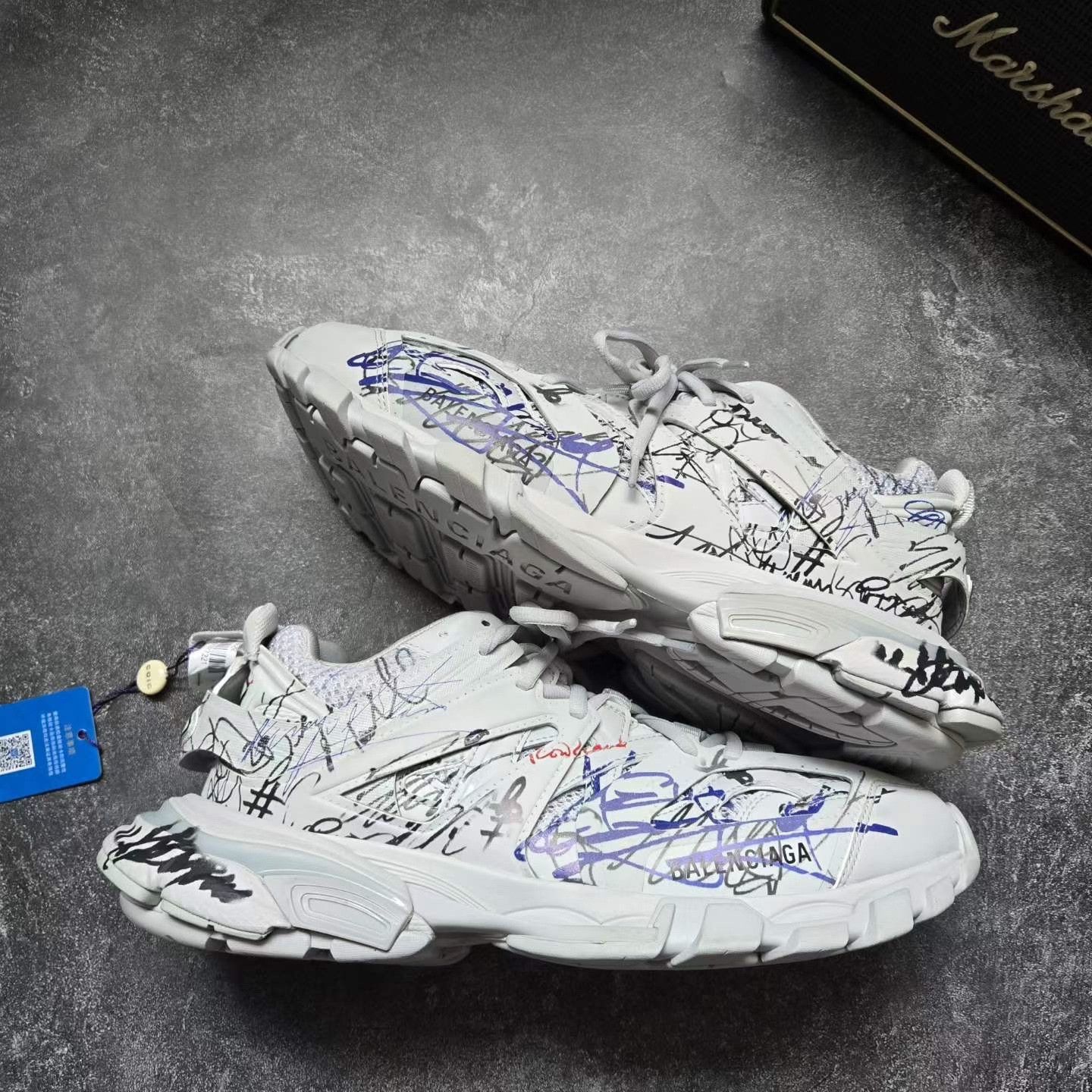 Balenciaga Balenciaga Graphic White Lowtop Sneakers 42 Men Size US 9 / EU 42 - 8 Thumbnail