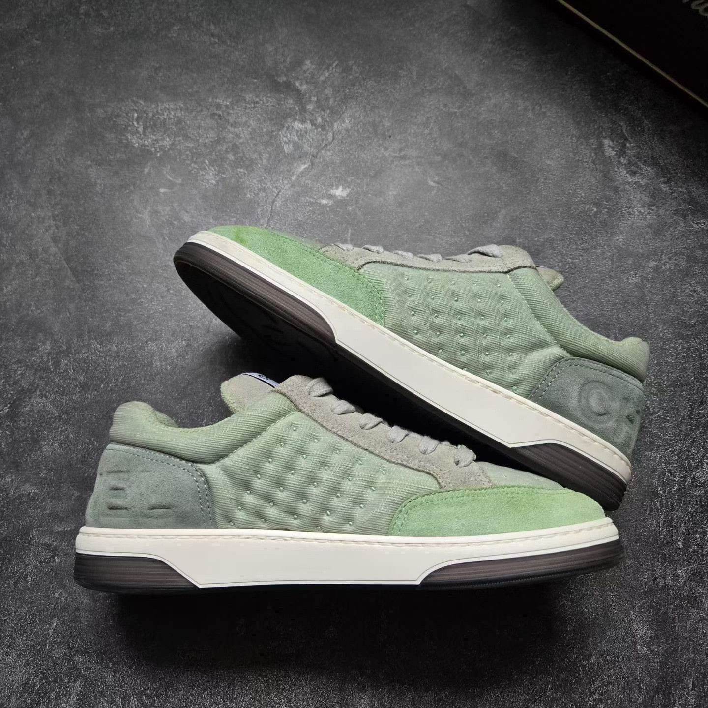 Balenciaga Balenciaga Green Lowtop Sneakers 37 Women Size US 6.5 / IT 36.5 - 9 Thumbnail