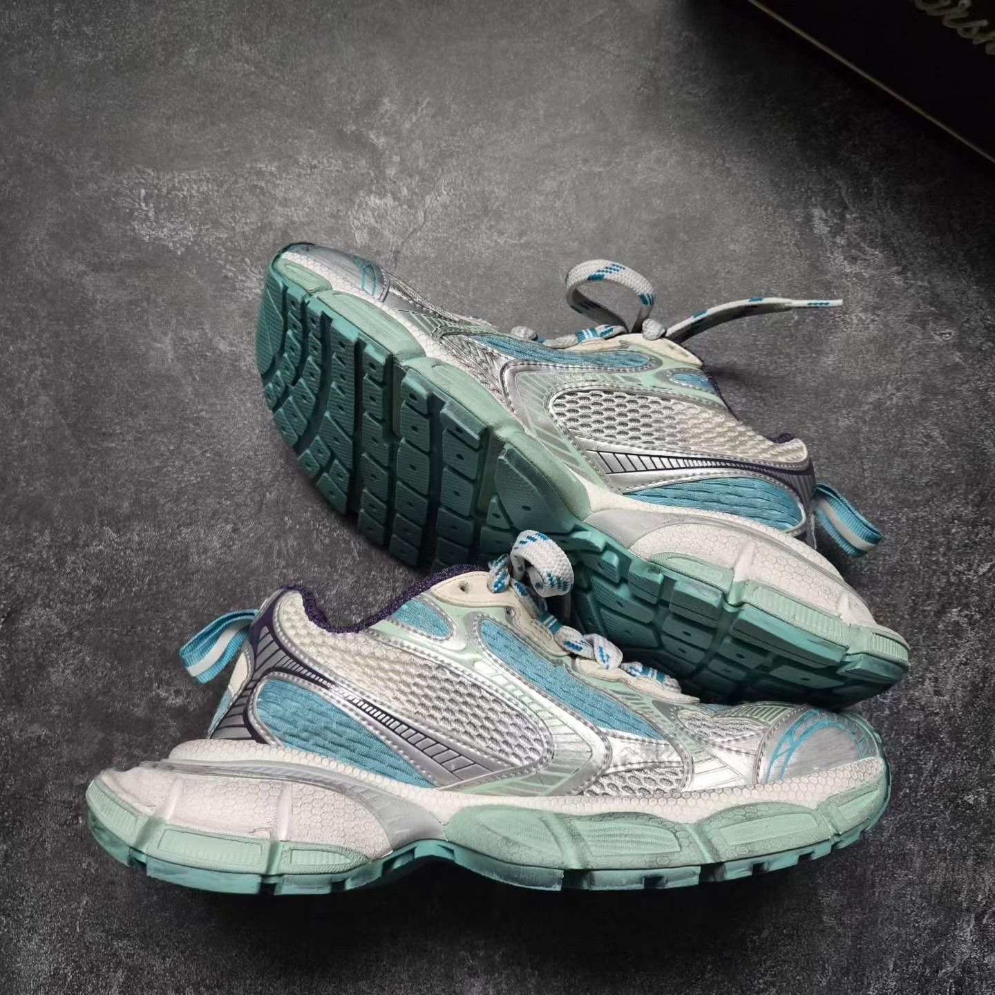 Balenciaga Balenciaga Multi Lowtop Sneakers XXXL Women Size US 8 / IT 38 - 9 Thumbnail