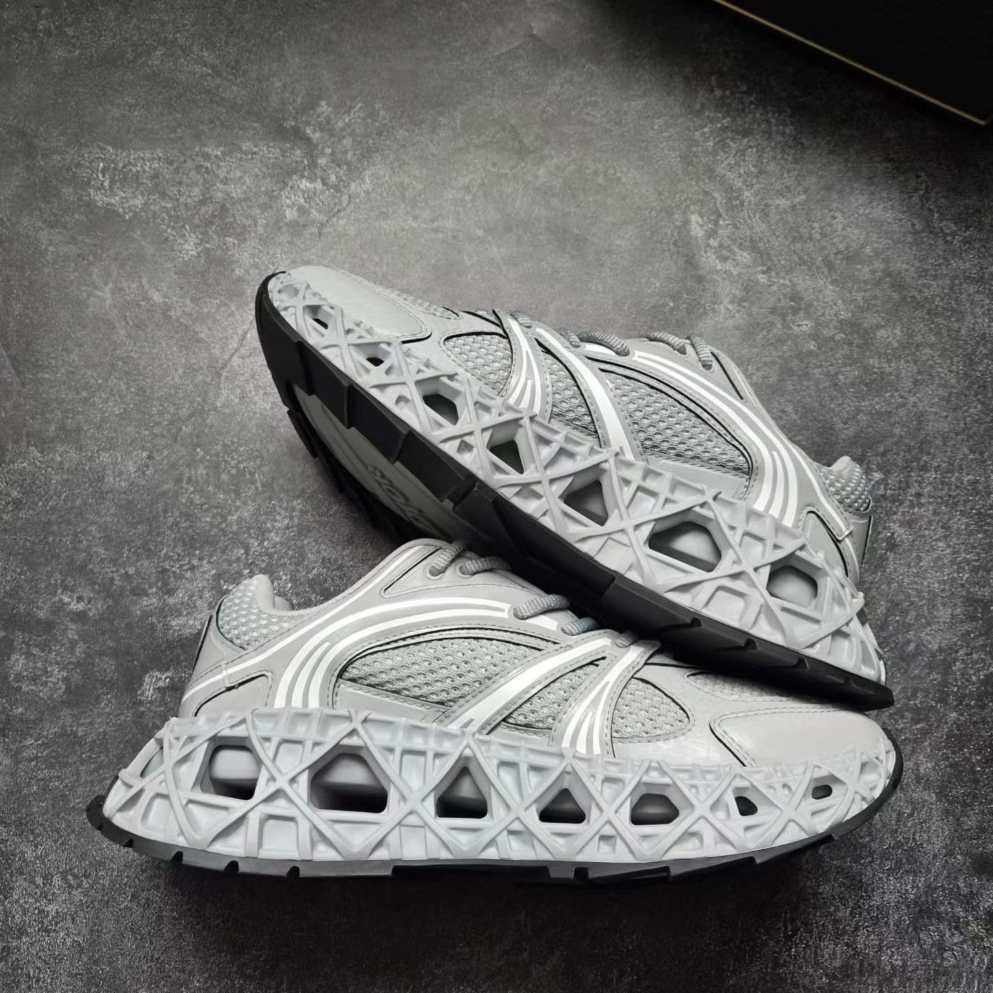 Balenciaga Balenciaga Multi Lowtop Sneakers 35 Men Size US 5 / EU 37 - 9 Thumbnail