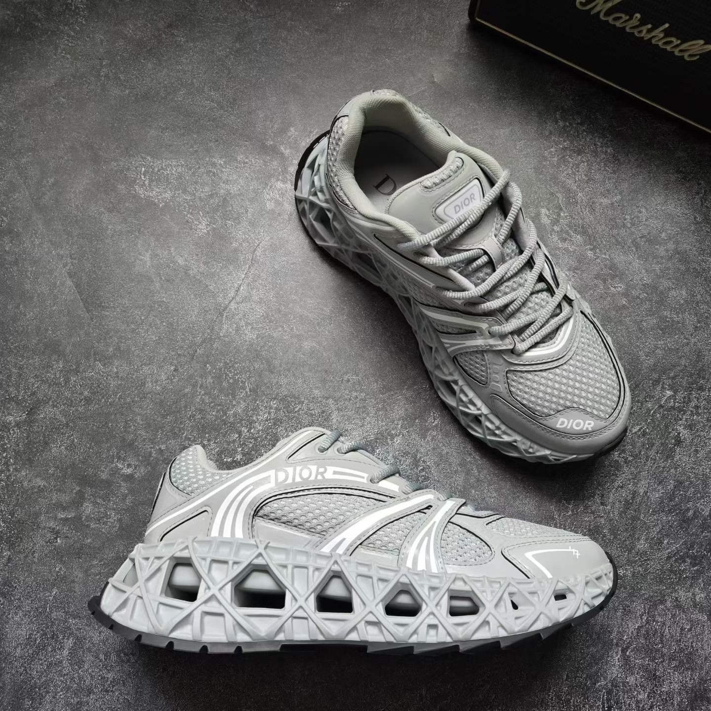 Balenciaga Balenciaga Multi Lowtop Sneakers 35 Men Size US 5 / EU 37 - 6 Thumbnail