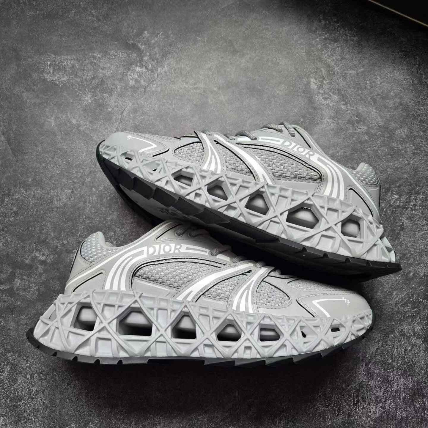 Balenciaga Balenciaga Multi Lowtop Sneakers 35 Men Size US 5 / EU 37 - 8 Thumbnail