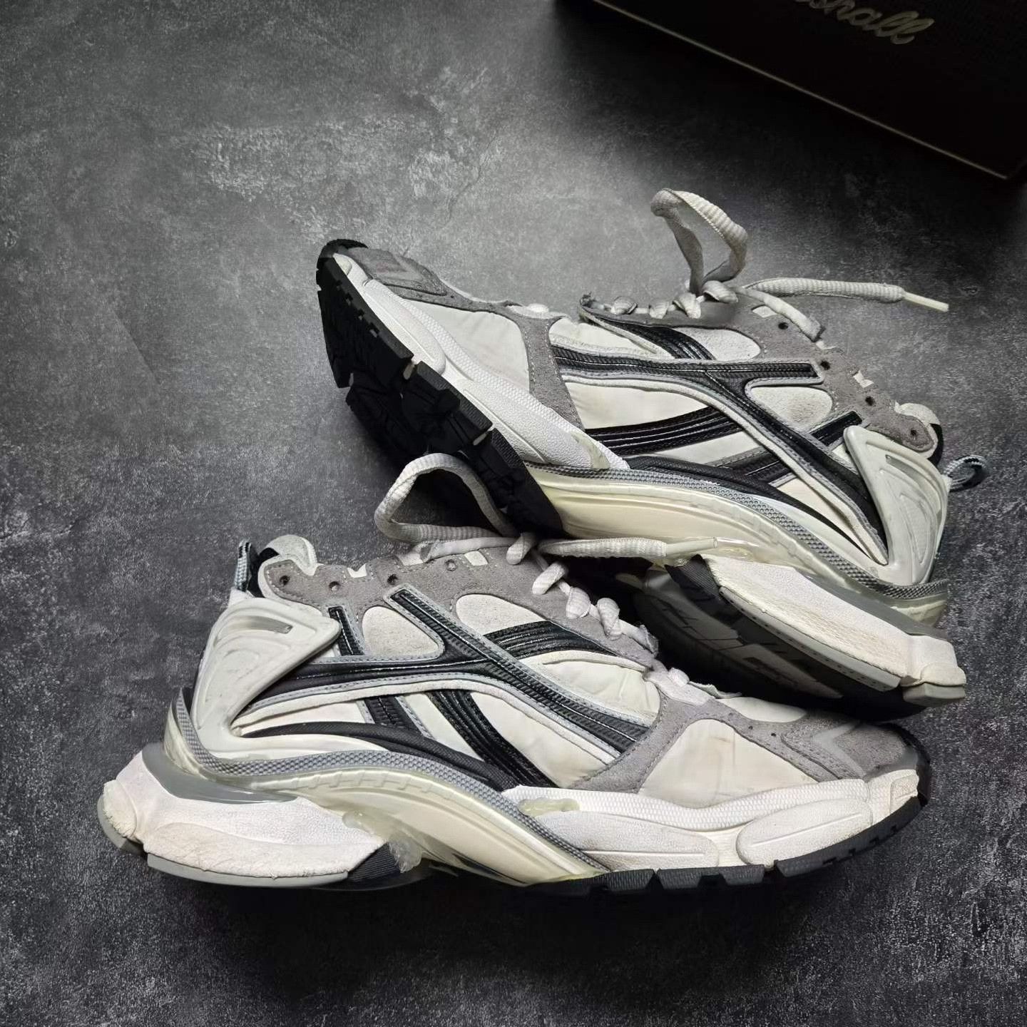 Balenciaga Balenciaga Running Black Lowtop Sneakers 40 Men Size US 7.5 / EU 40-41 - 9 Thumbnail