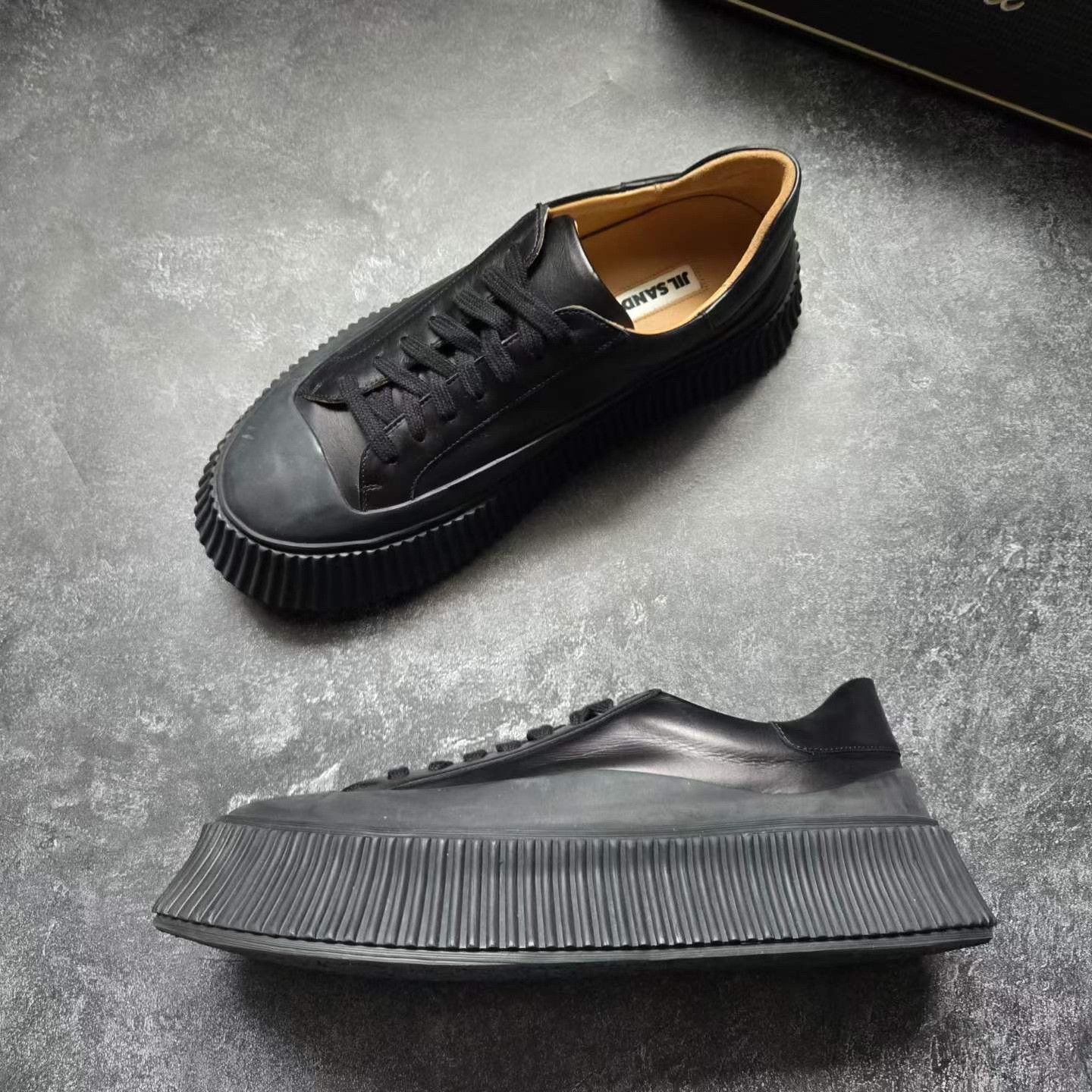 Balenciaga Balenciaga Gold Lowtop Sneakers 40 Men Size US 7.5 / EU 40-41 - 4 Thumbnail