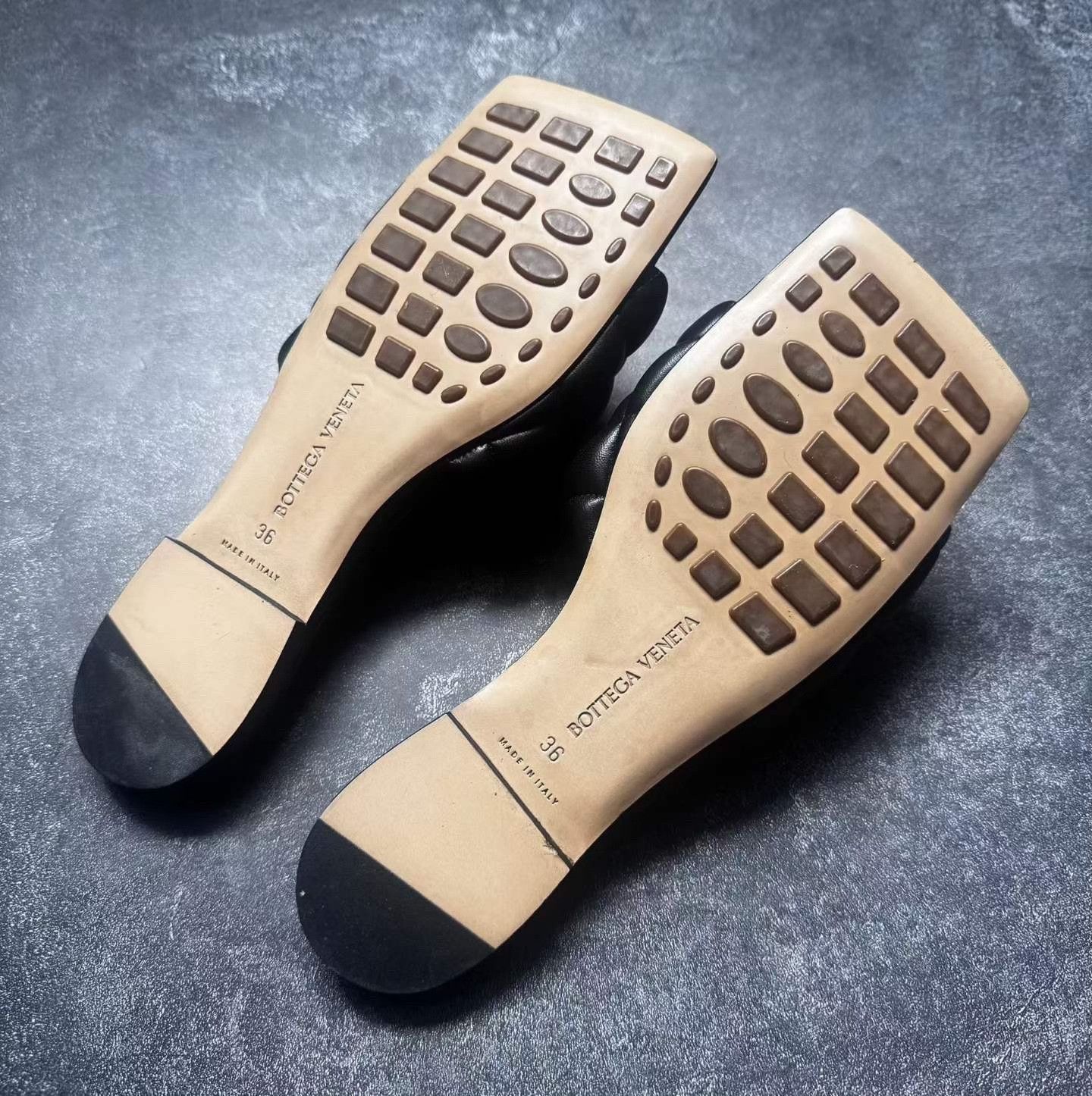 Balenciaga Balenciaga Leather Gold Sandals 36 Women Size US 6 / IT 36 - 5 Thumbnail