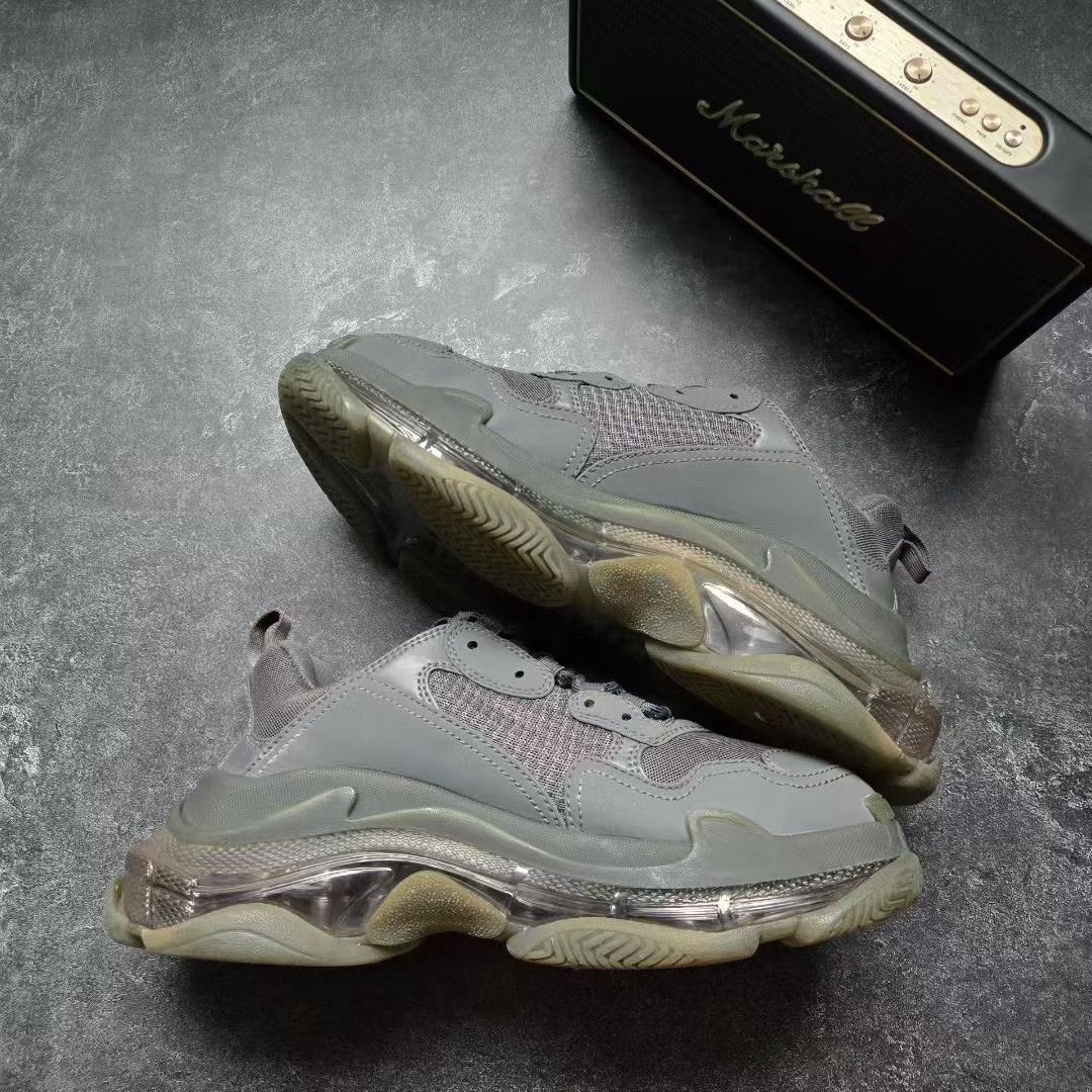 Balenciaga Balenciaga Gray Lowtop Sneakers S Men Size US 10 / EU 43 - 2 Thumbnail