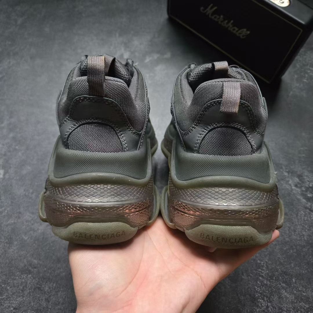 Balenciaga Balenciaga Gray Lowtop Sneakers S Men Size US 10 / EU 43 - 6 Thumbnail