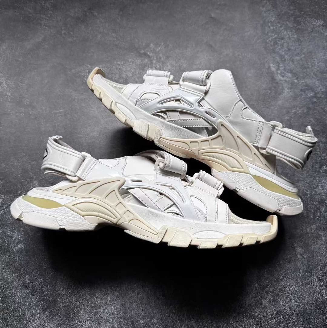 Balenciaga Balenciaga Gold Sandals 43 Men Size US 10 / EU 43 - 2 Thumbnail