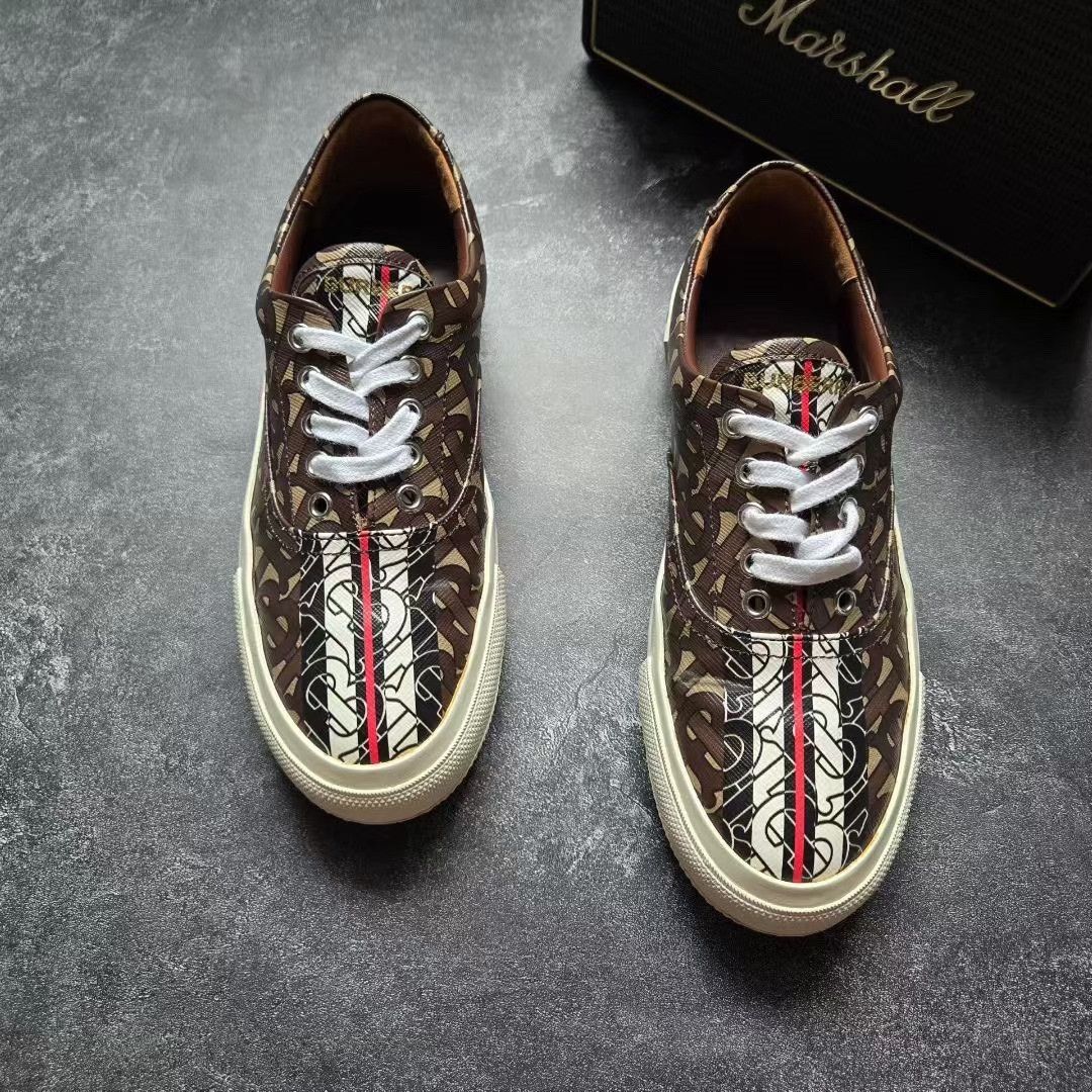 Balenciaga Balenciaga Retro Gold Lowtop Sneakers 38 Women Size US 7.5 / IT 37.5 - 3 Thumbnail