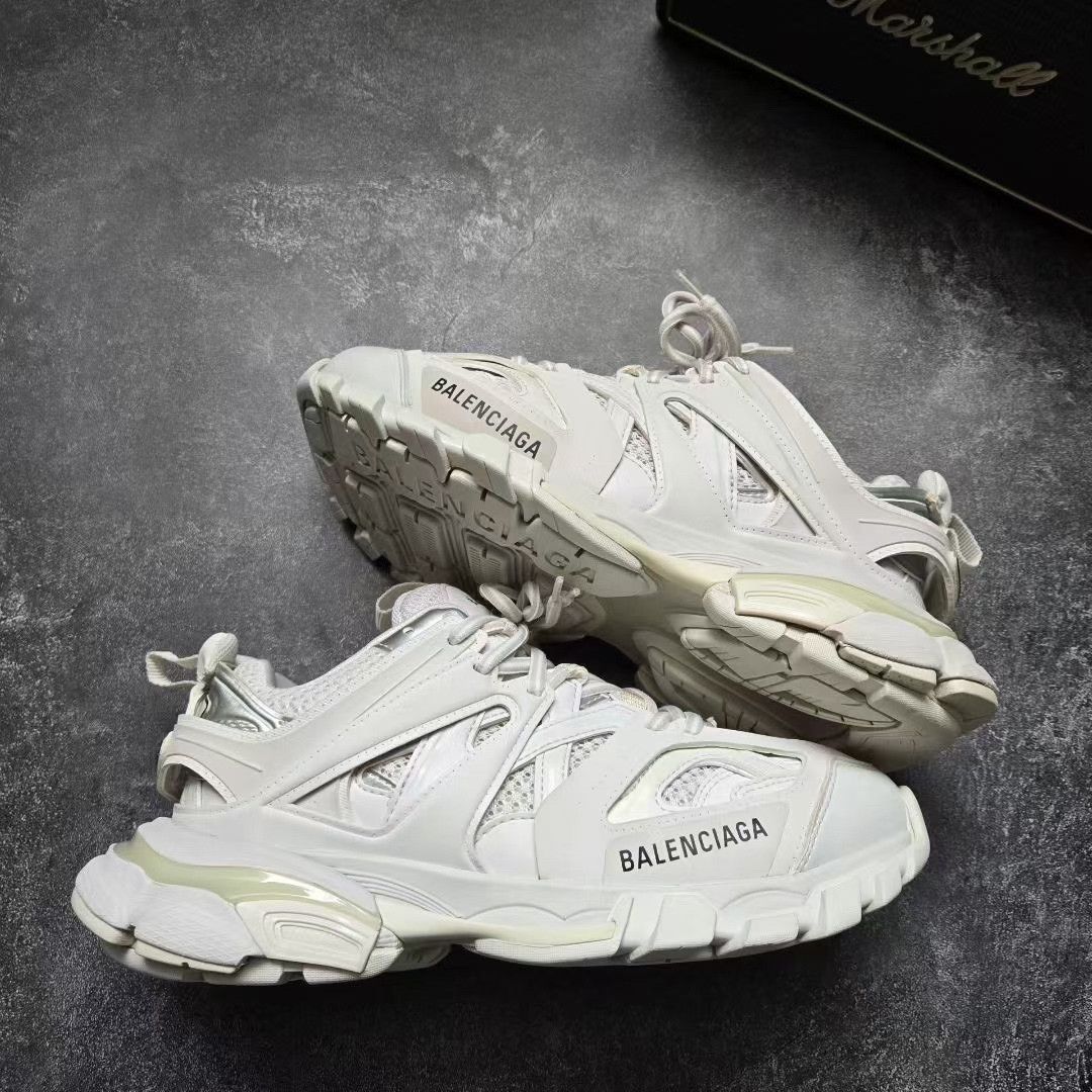Balenciaga Balenciaga White Lowtop Sneakers 37 Women Size US 6.5 / IT 36.5 - 8 Thumbnail
