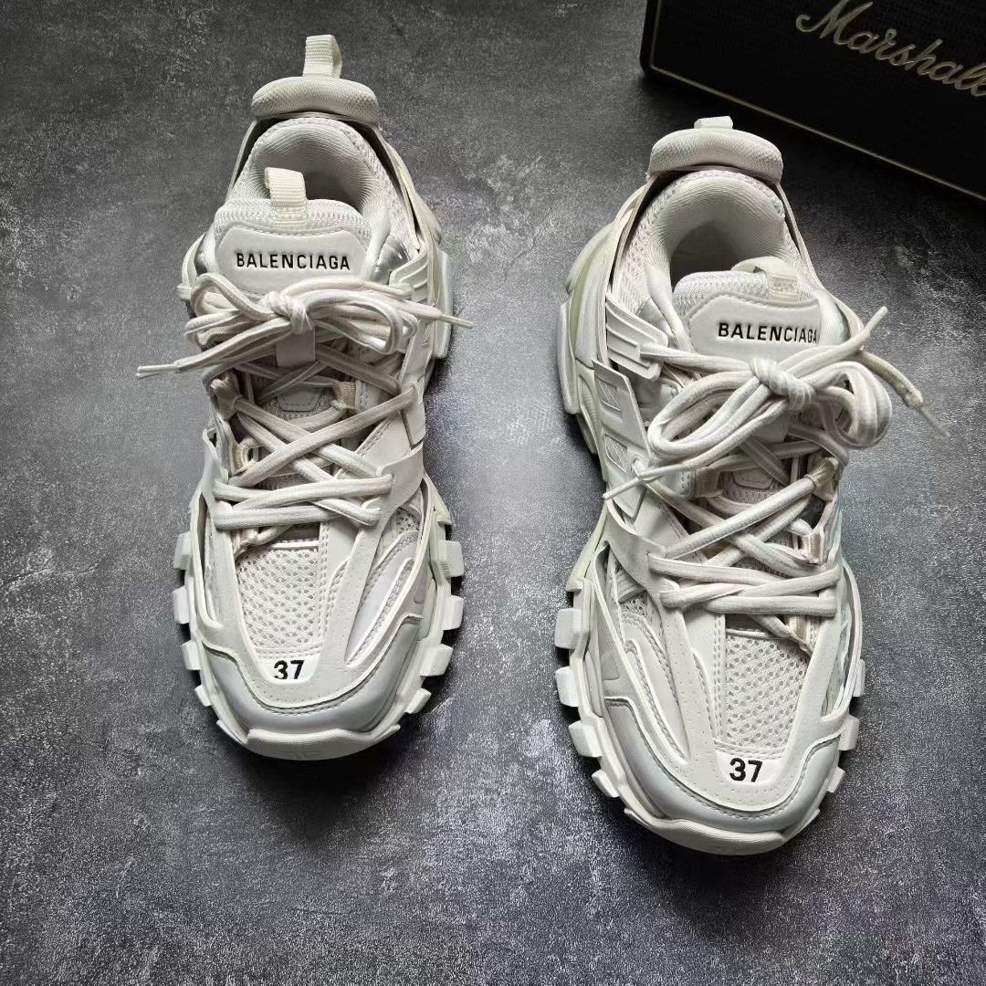 Balenciaga Balenciaga White Lowtop Sneakers 37 Women Size US 6.5 / IT 36.5 - 2 Thumbnail