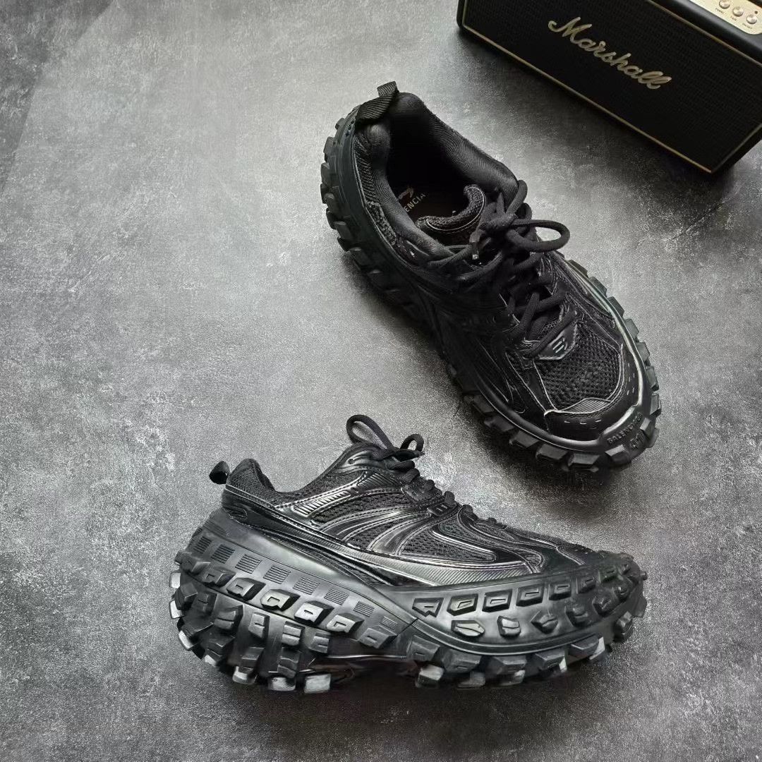 Balenciaga Balenciaga Black Lowtop Sneakers 41 Men Size US 8.5 / EU 41-42 - 4 Thumbnail