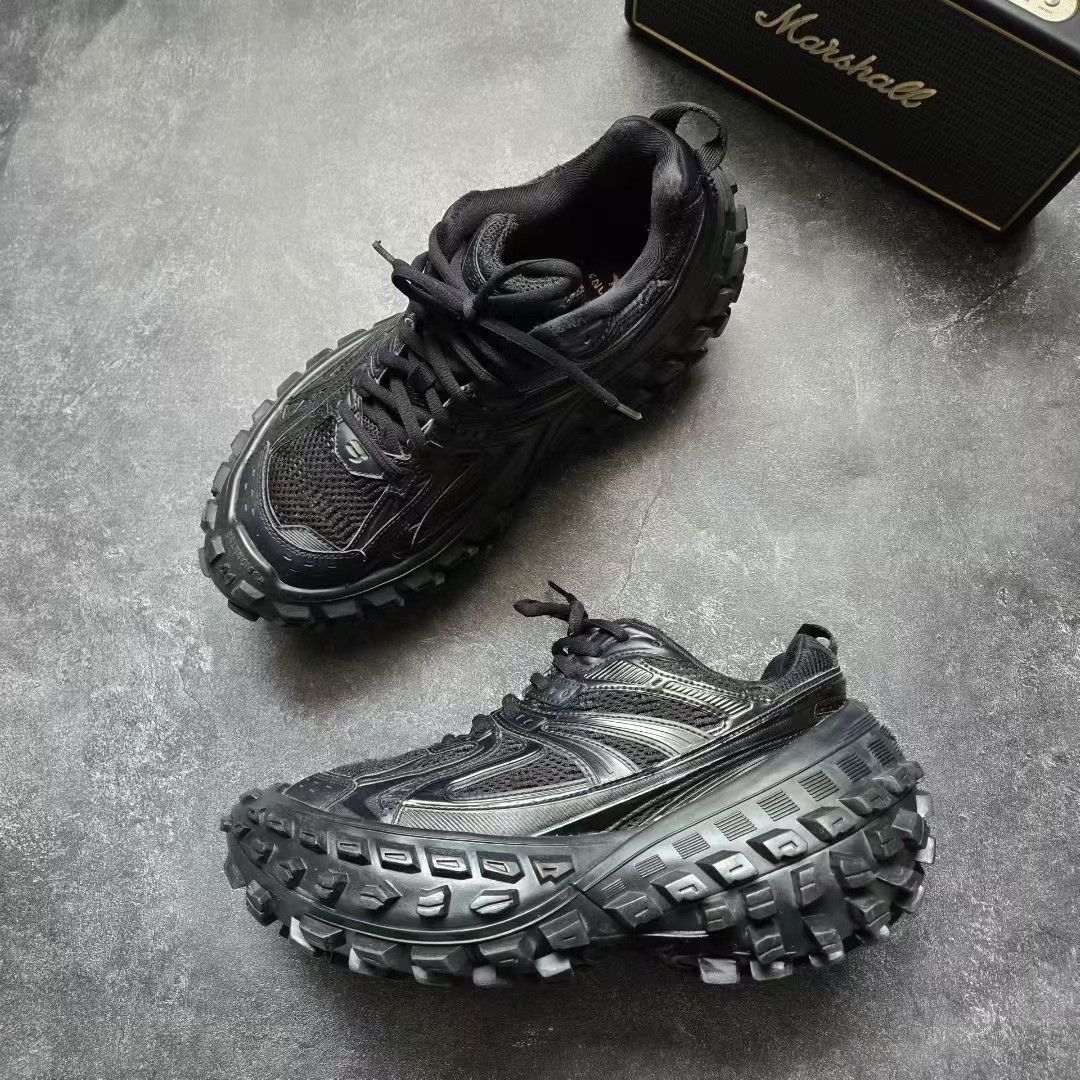 Balenciaga Balenciaga Black Lowtop Sneakers 41 Men Size US 8.5 / EU 41-42 - 5 Thumbnail