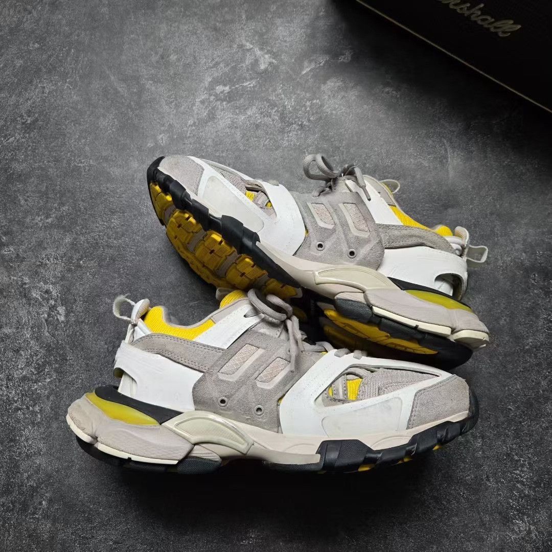 Balenciaga Balenciaga Distressed Multi Lowtop Sneakers 39 Men Size US 6.5 / EU 39-40 - 2 Thumbnail