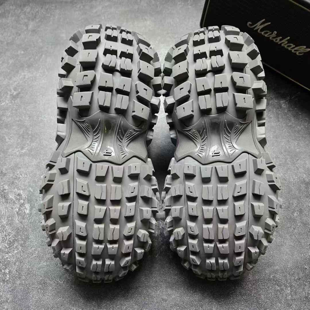 Balenciaga Balenciaga Gray Lowtop Sneakers 42 Men Size US 9 / EU 42 - 7 Thumbnail