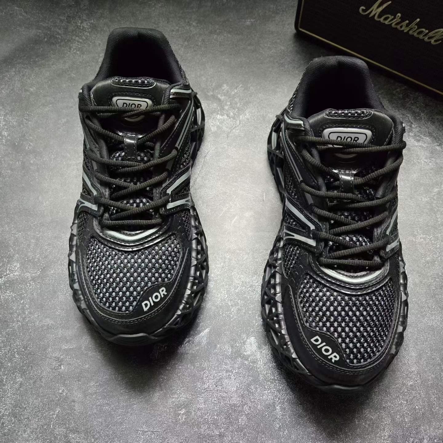 Balenciaga Balenciaga Multi Lowtop Sneakers 35 Men Size US 5 / EU 37 - 2 Thumbnail