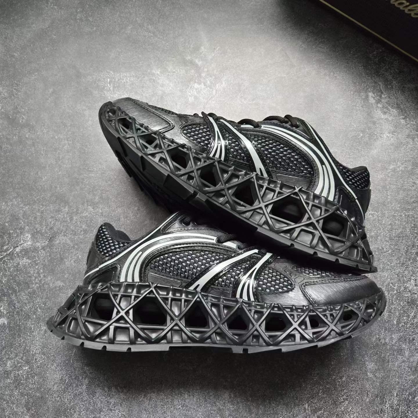 Balenciaga Balenciaga Multi Lowtop Sneakers 35 Men Size US 5 / EU 37 - 9 Thumbnail