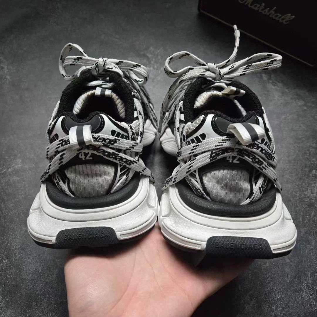 Balenciaga Balenciaga Black Lowtop Sneakers XXXL Men Size US 10 / EU 43 - 3 Thumbnail