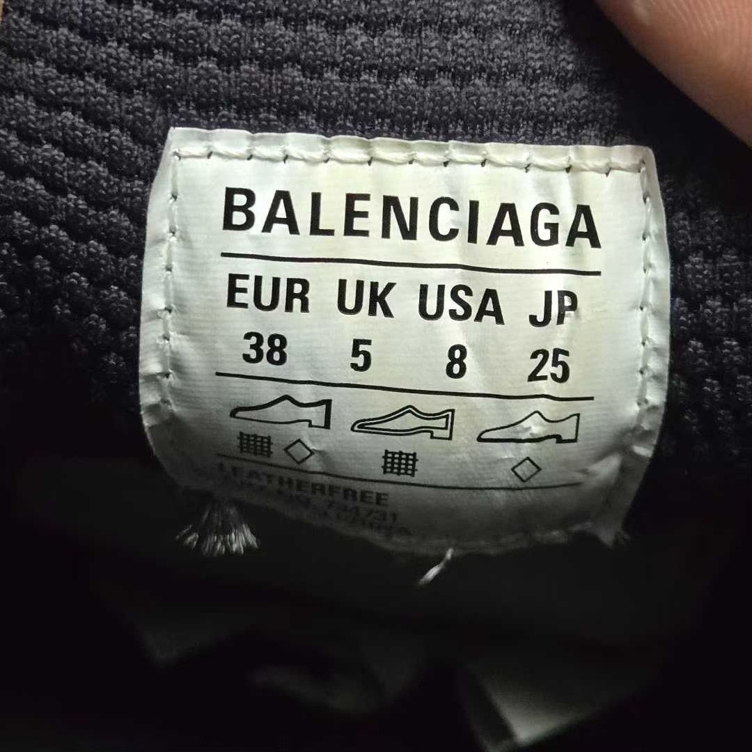 Balenciaga Balenciaga Patent Gold Lowtop Sneakers XXXL Women Size US 8 / IT 38 - 5 Thumbnail