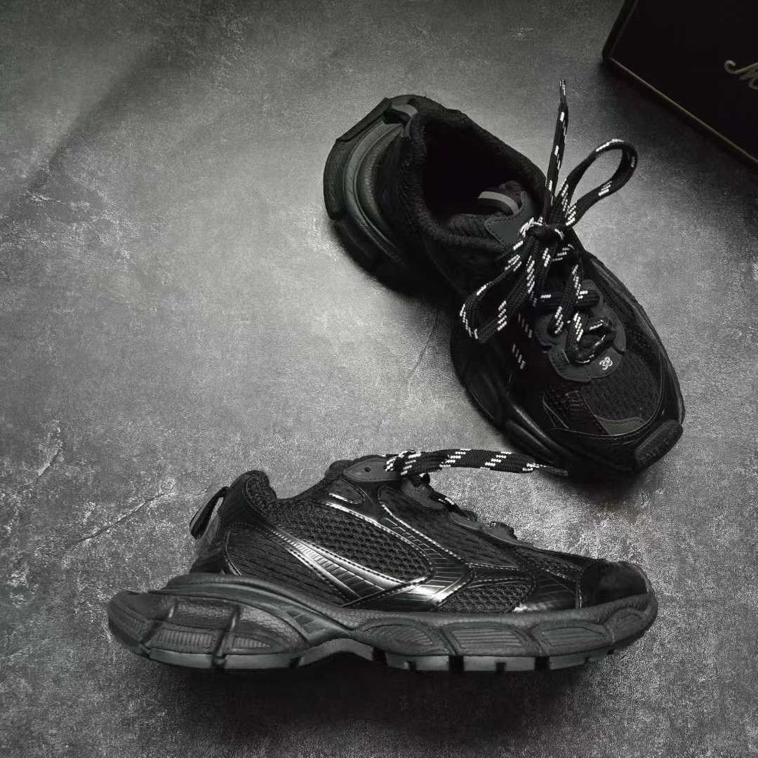 Balenciaga Balenciaga Patent Gold Lowtop Sneakers XXXL Women Size US 8 / IT 38 - 6 Thumbnail