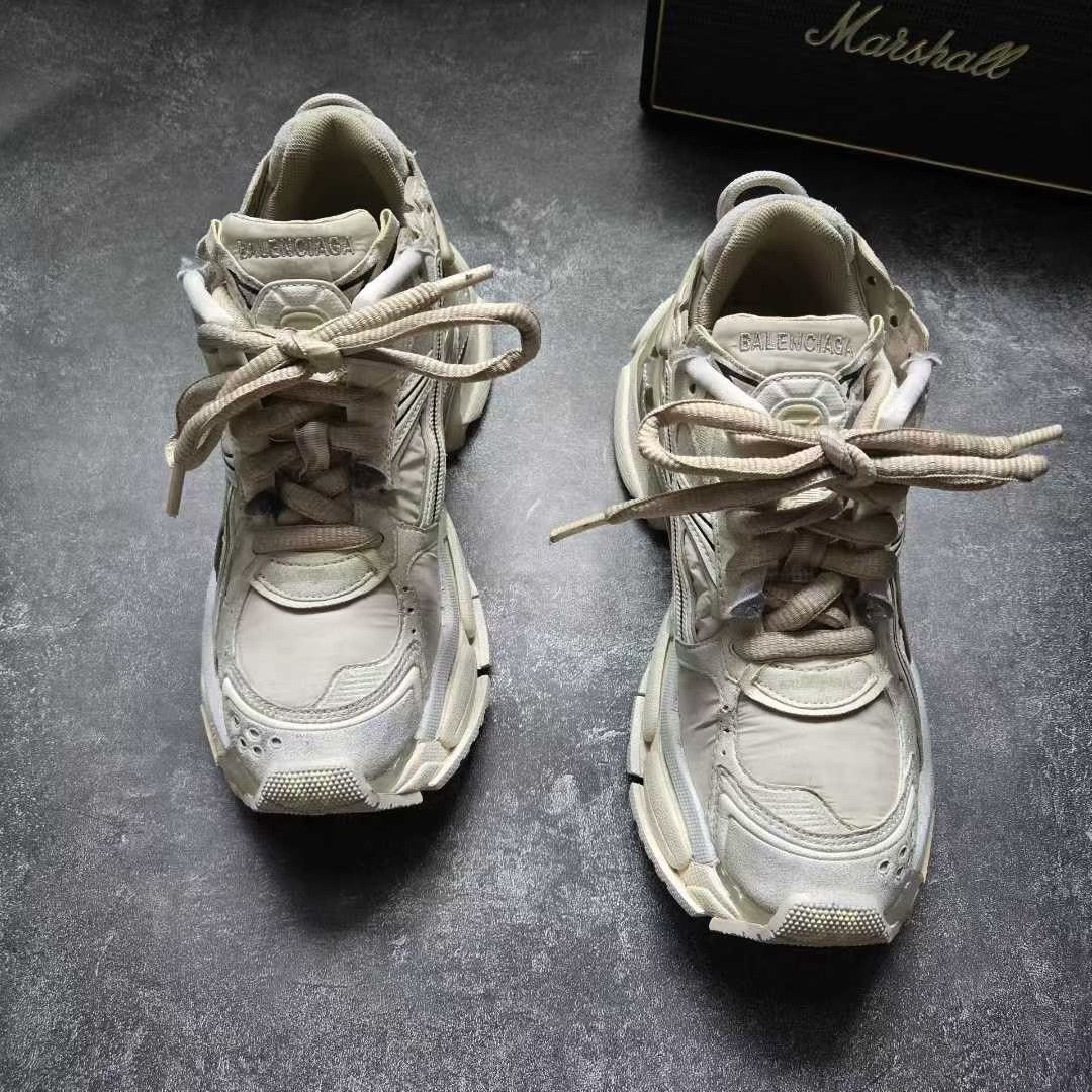 Balenciaga Balenciaga Running White Lowtop Sneakers 37 Women Size US 6.5 / IT 36.5 - 2 Thumbnail