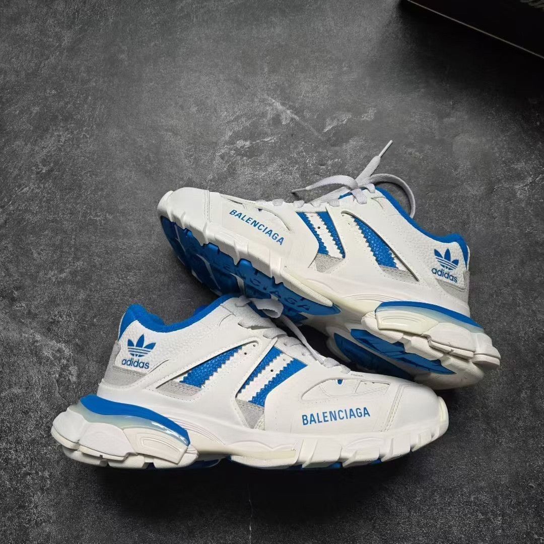 Balenciaga Balenciaga Collab Blue Lowtop Sneakers 38 Men Size US 6 / EU 39 - 8 Thumbnail
