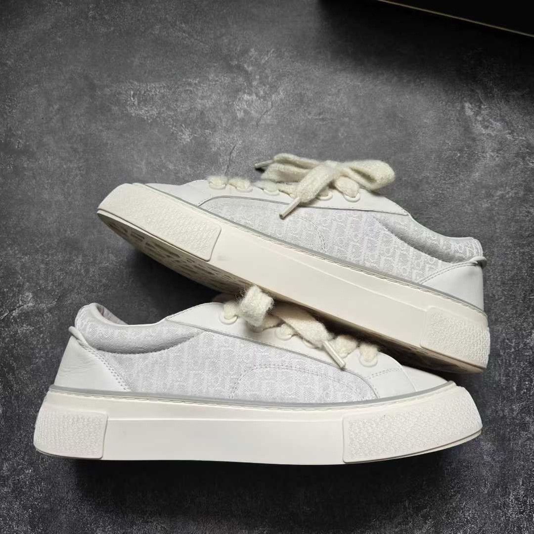 Balenciaga Balenciaga White Lowtop Sneakers 33 Men Size US 5 / EU 37 - 8 Thumbnail