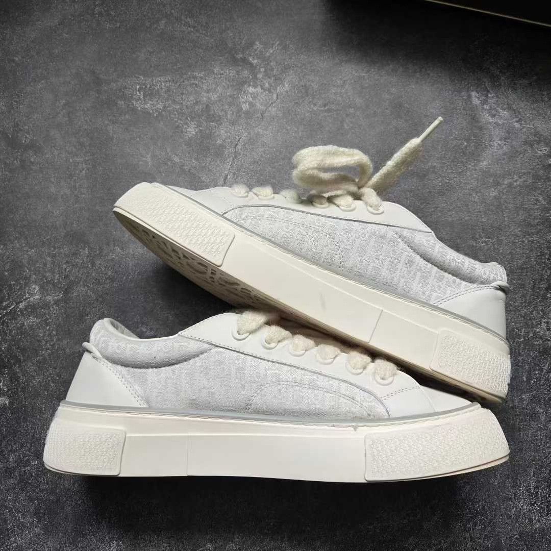 Balenciaga Balenciaga White Lowtop Sneakers 33 Men Size US 5 / EU 37 - 9 Thumbnail