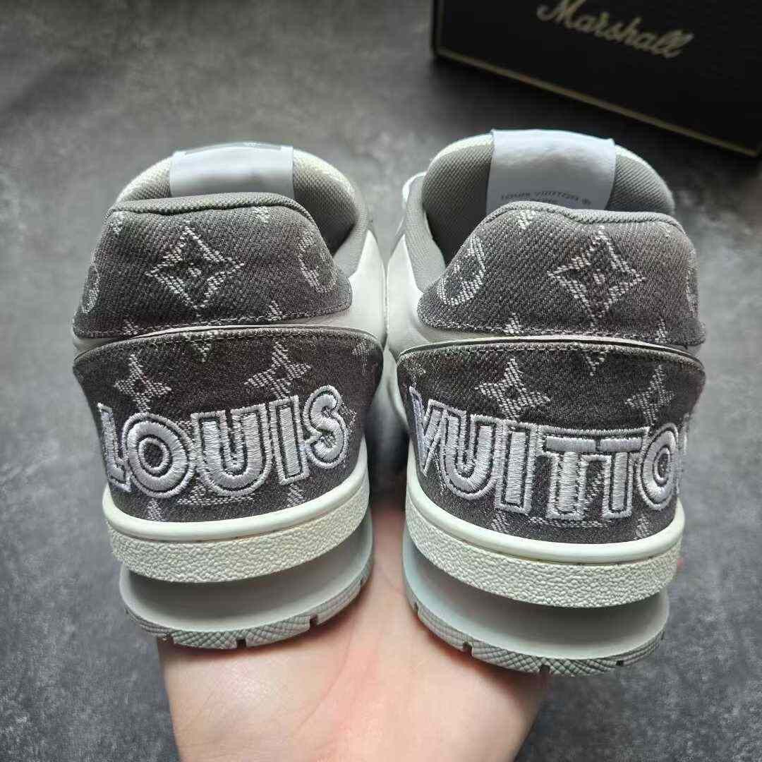Louis Vuitton Louis Vuitton Training Multi Lowtop Sneakers 40 Men Size US 7.5 / EU 40-41 - 3 Thumbnail